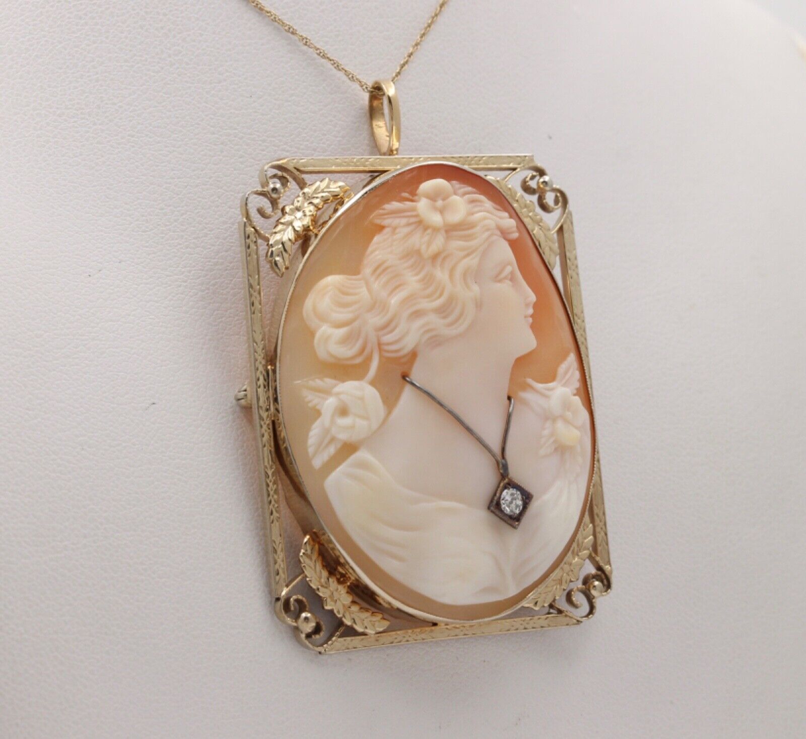 Edwardian Carved Portrait Cameo 14K Yellow Gold Diamond Brooch Pendant