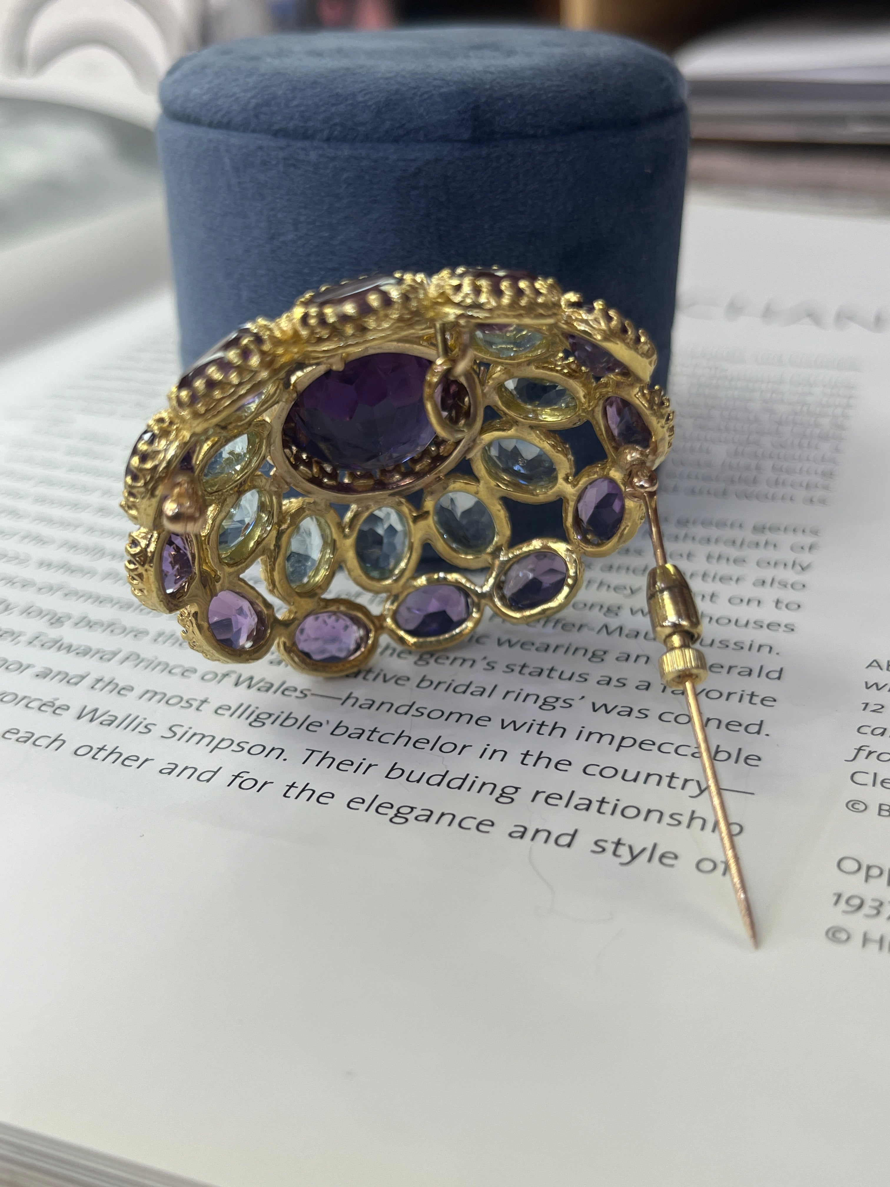 Midcentury Amethyst Aquamarine And Diamonds Dome 18K Gold Brooch Pendant