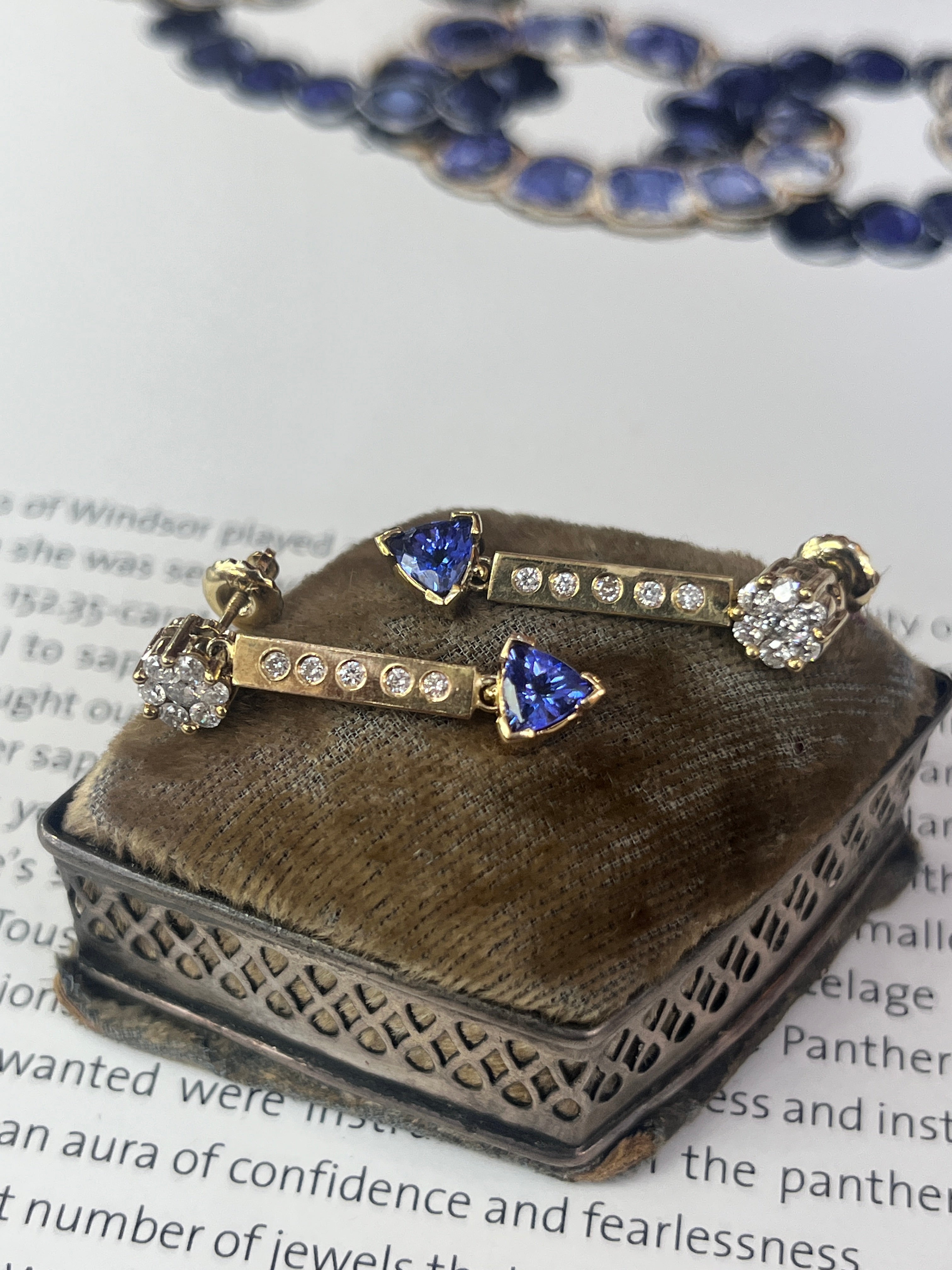 Vintage 14K Yellow Gold Tanzanite & Diamond Dangling Earrings