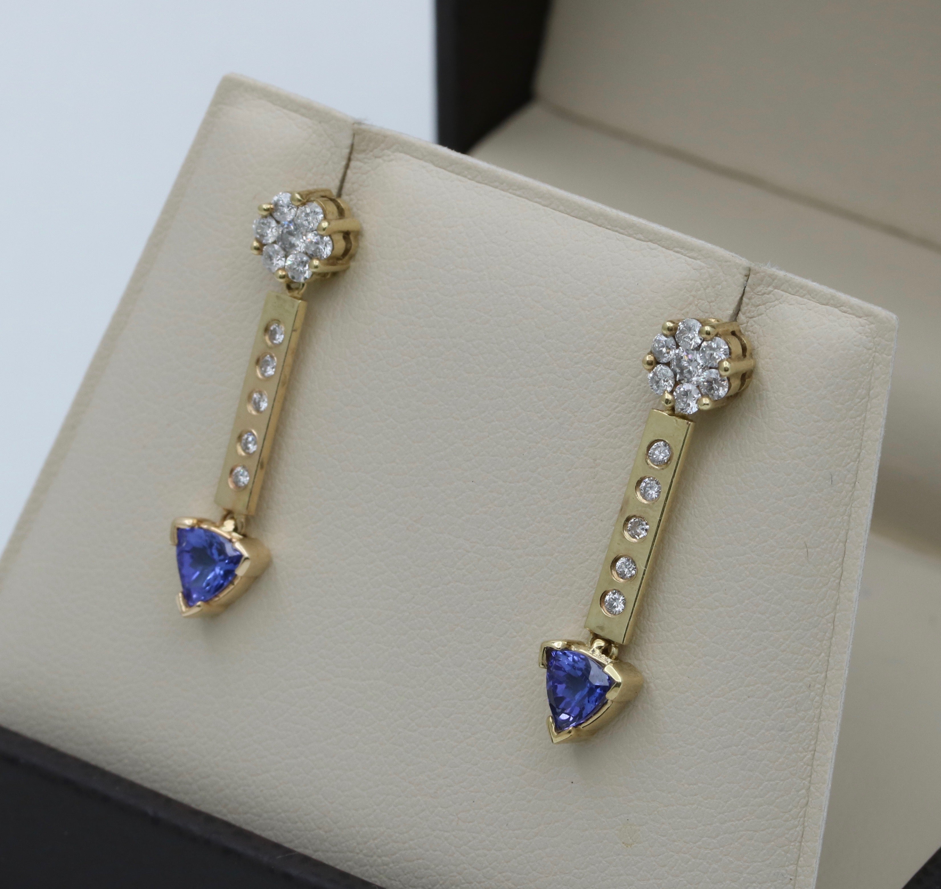 Vintage 14K Yellow Gold Tanzanite & Diamond Dangling Earrings