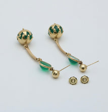 Load image into Gallery viewer, Vintage 10K Yellow Gold Green Chrysoprase Dangling Earrings
