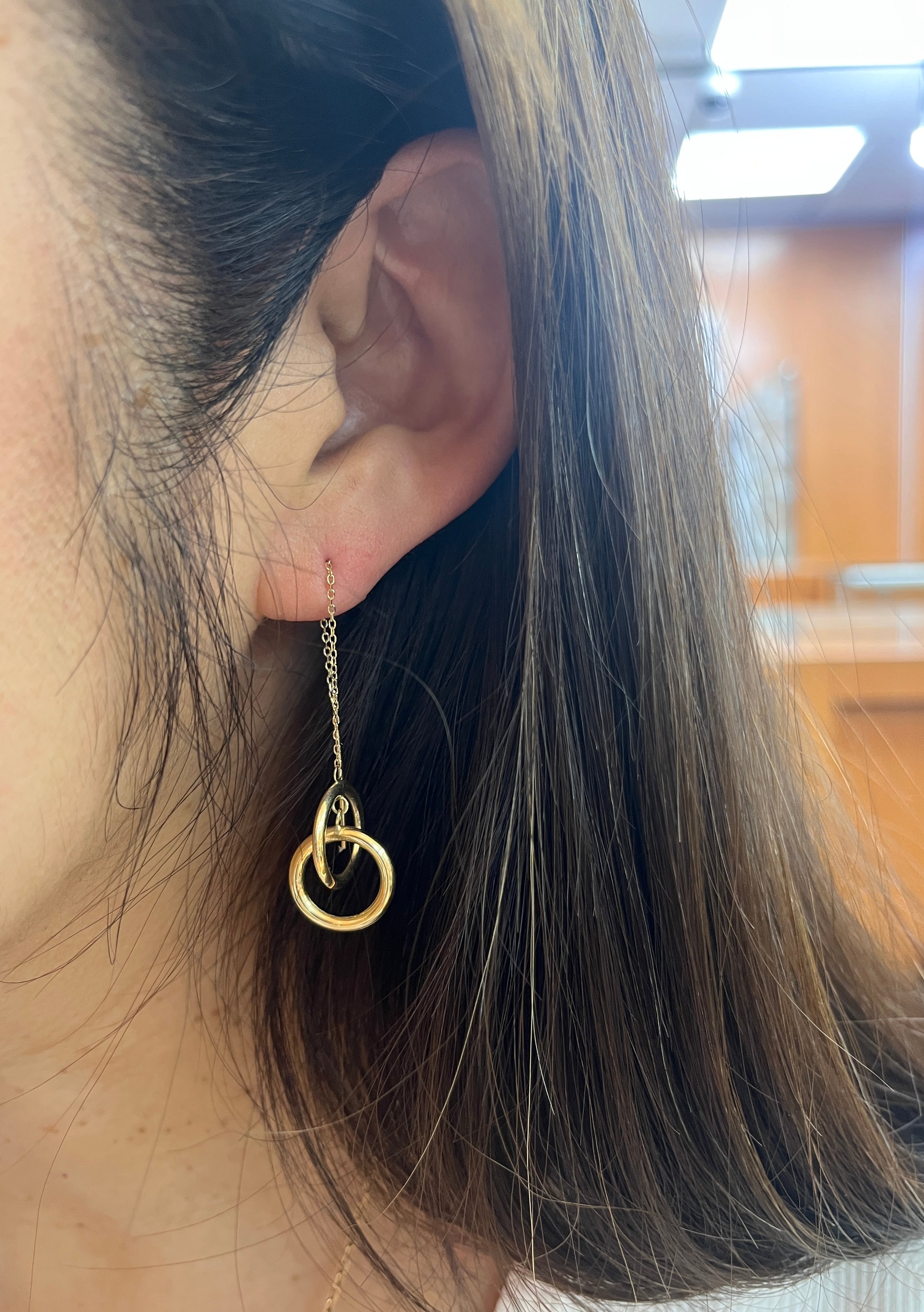 Minimalized 14K Yellow Gold Infinity Threader Earrings