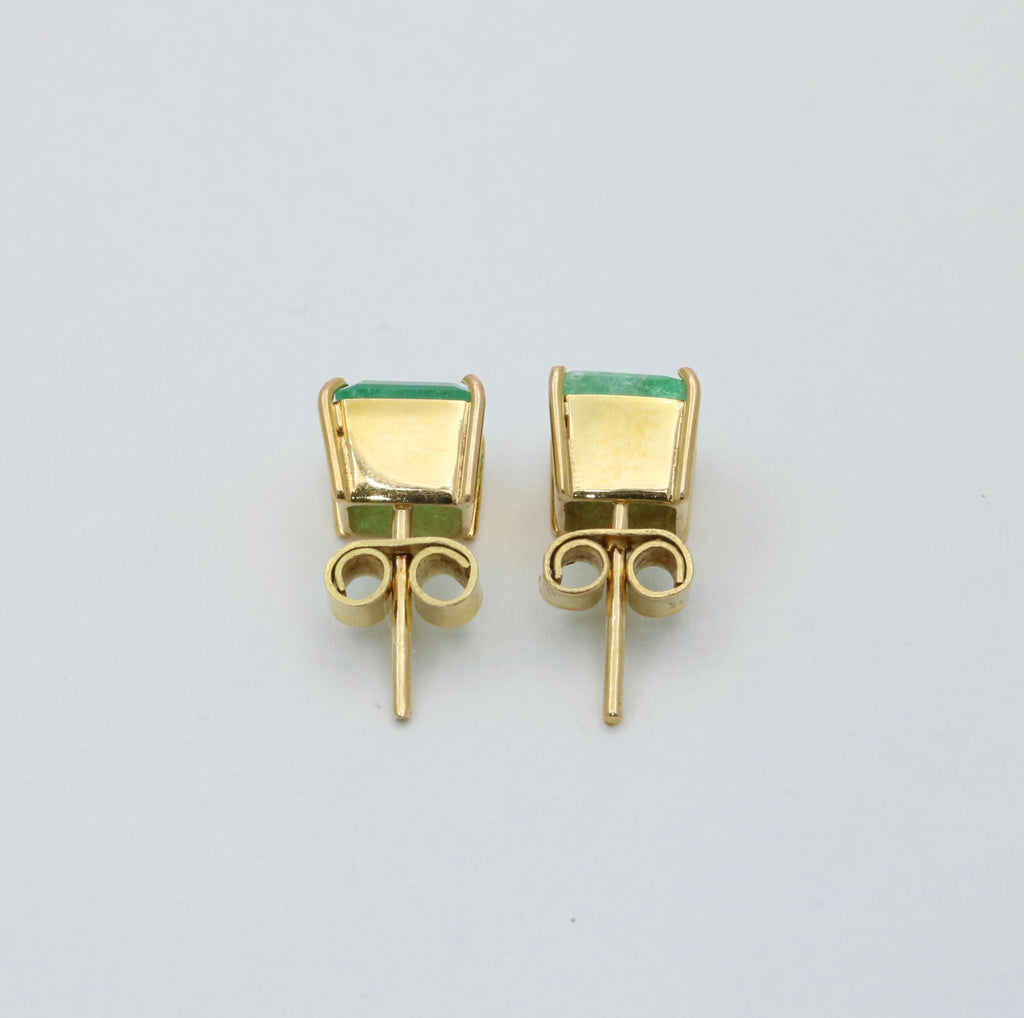 Vintage 18k Yellow Gold Square Cut Emerald Stud Earrings