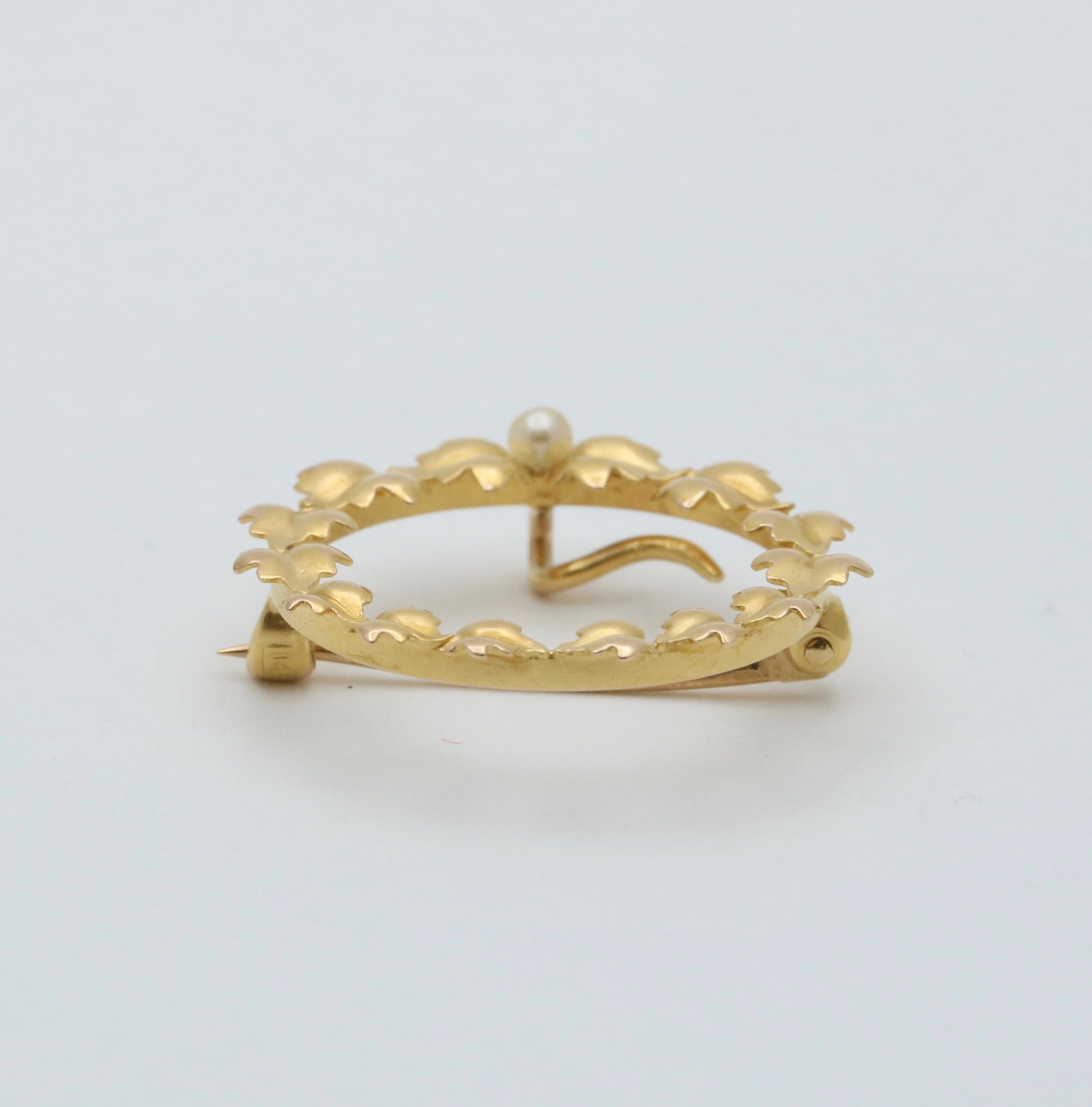 Vintage 14K Yellow Gold Wreath Pearl Brooch Pin