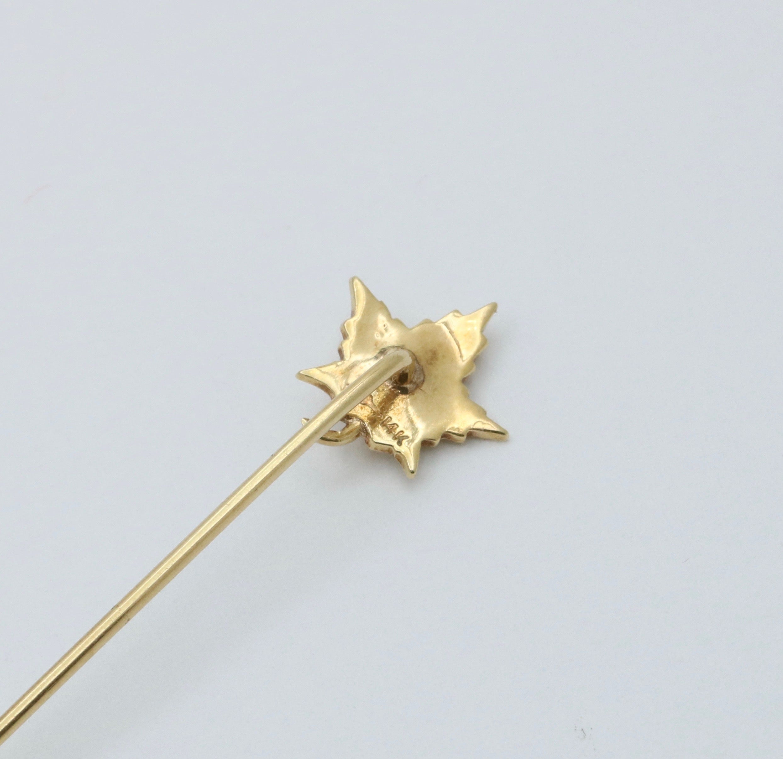 Vintage 14K Yellow Gold Pearl Leaf Stick Pin.