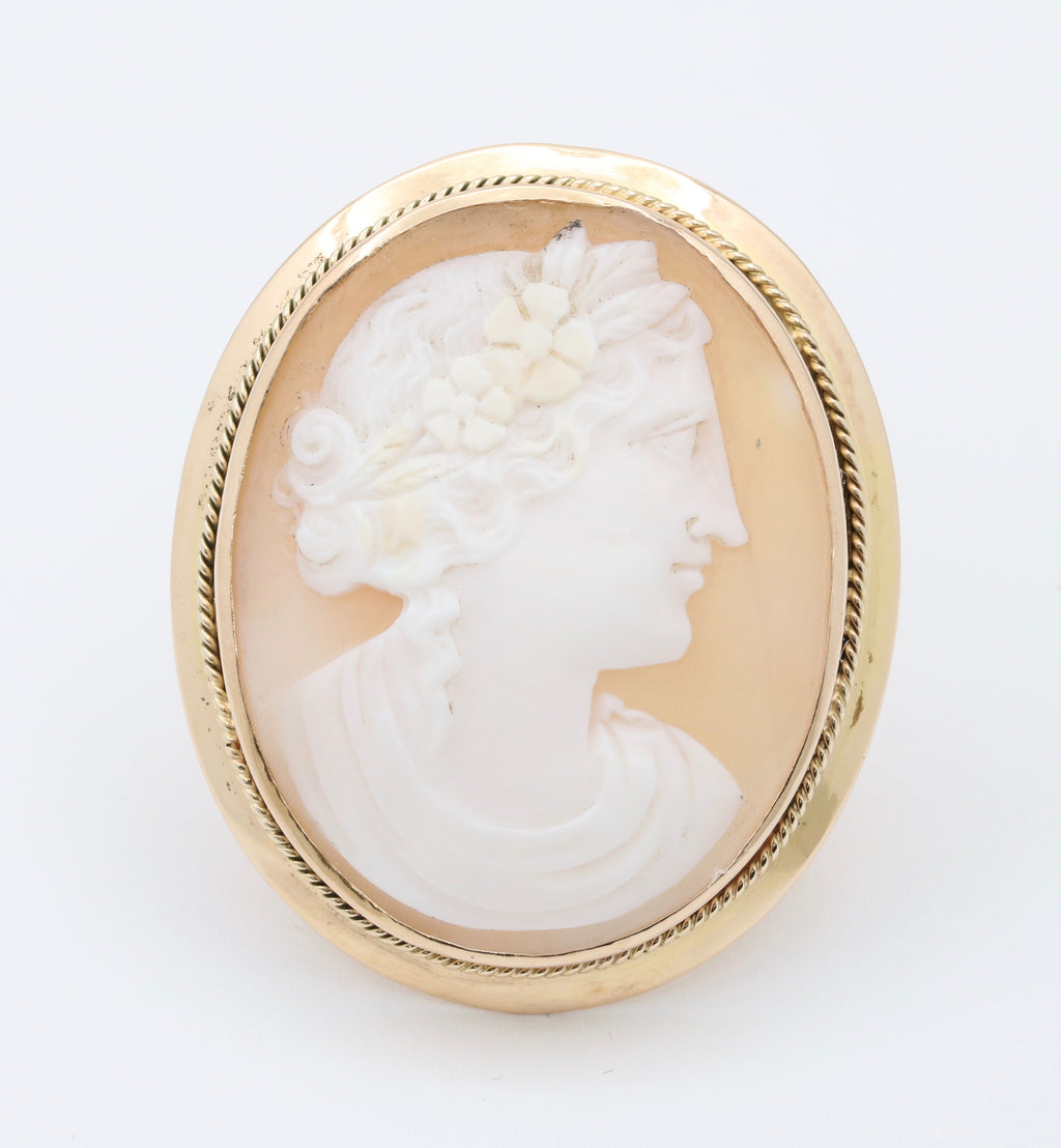 Vintage 14K Yellow Gold Woman’s Portrait Cameo Brooch