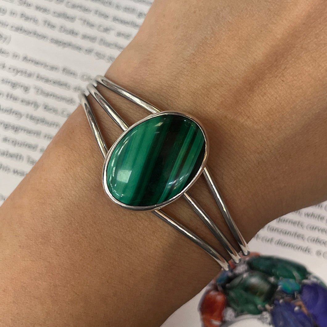 Vintage Mexico Sterling Silver Maclackit Bangle