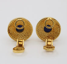 Load image into Gallery viewer, Vintage 18K Yellow Gold Lapis Lazuli Clip Earrings.
