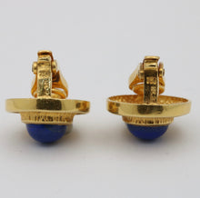 Load image into Gallery viewer, Vintage 18K Yellow Gold Lapis Lazuli Clip Earrings.
