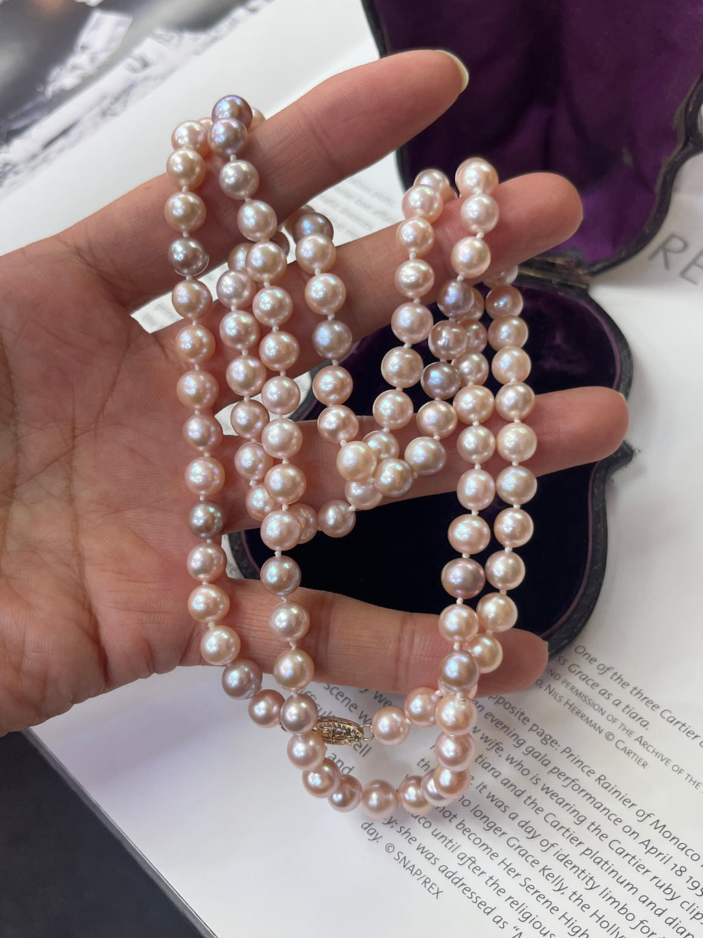 Vintage Pink & Purple Cultured Pearl 14K Yellow Gold Clasp Long  string  Necklace.