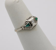 Load image into Gallery viewer, Art Deco Diamond &amp; Emerald Filigree 18K White Gold Ring, Engagement Band.
