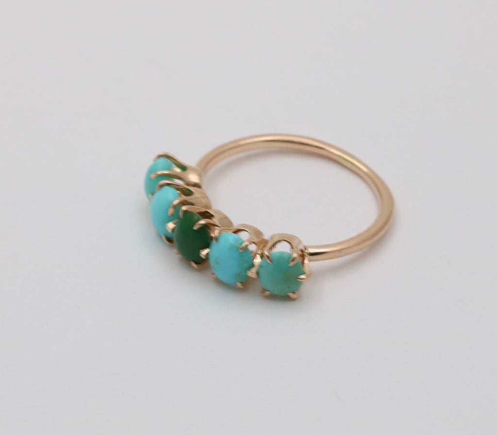 Vintage 14K Yellow Gold  Turquoise 5 stones ring