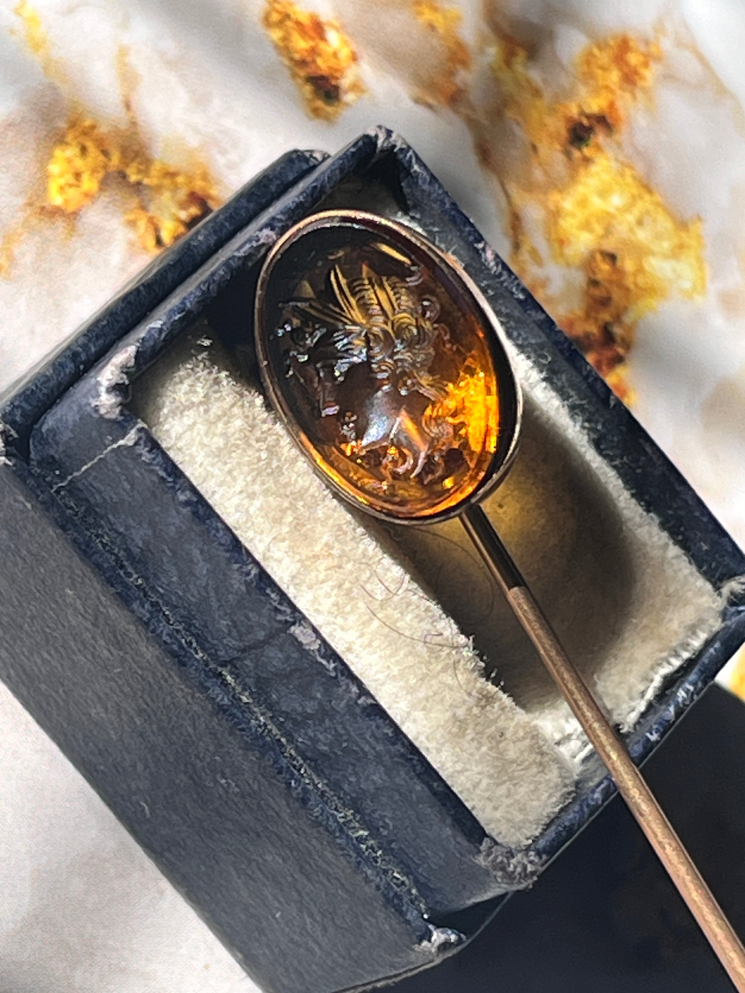 Antique 9K Yellow Gold Intaglio Carnelian Stick Pin