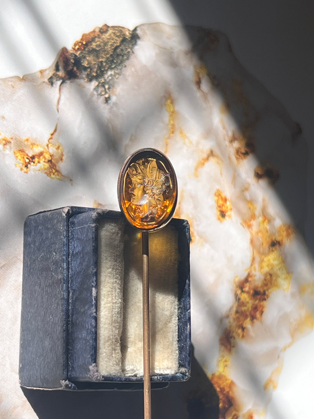 Antique 9K Yellow Gold Intaglio Carnelian Stick Pin
