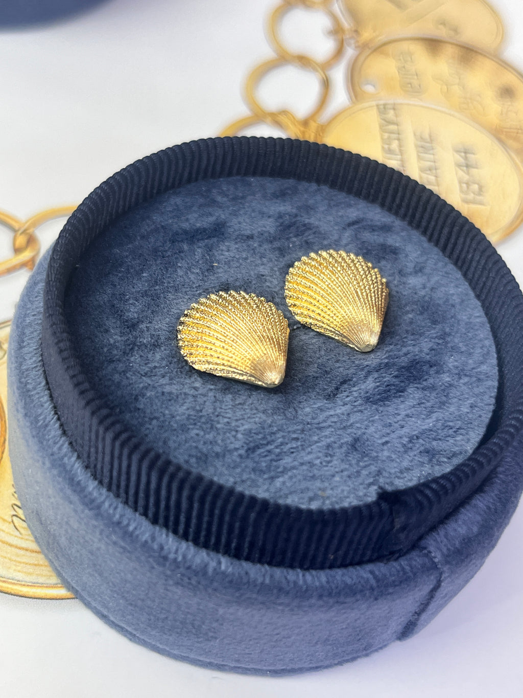 Vintage Tiffany & Co 14K Yellow Gold Shell Studs