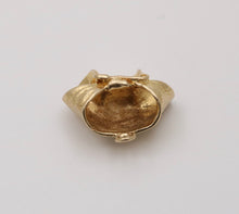 Load image into Gallery viewer, Vintage 14K Yellow Gold Diaper Charm Pendant
