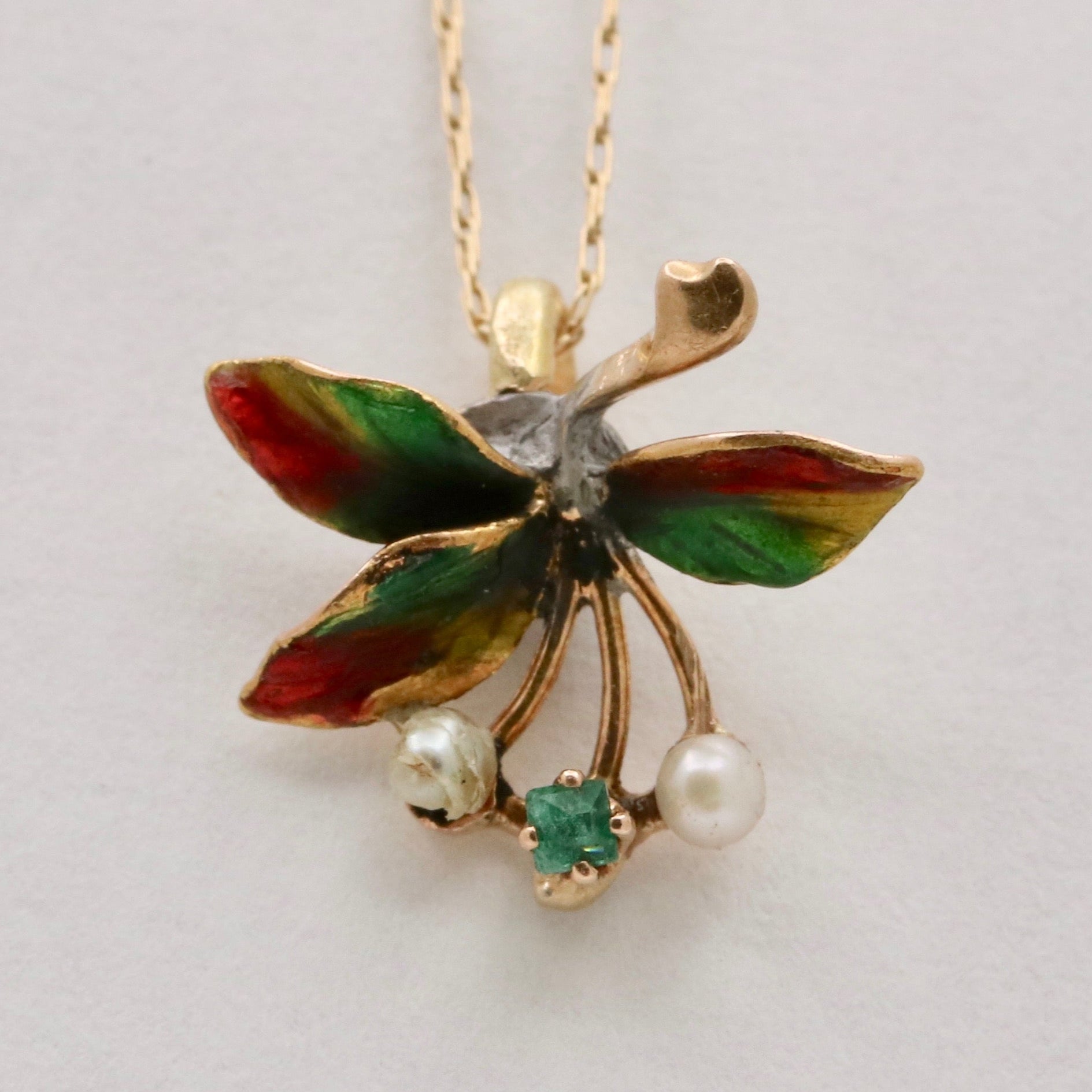 Vintage 14K Yellow Gold Floral Motif Emerald, Pearl & Enamel Charm