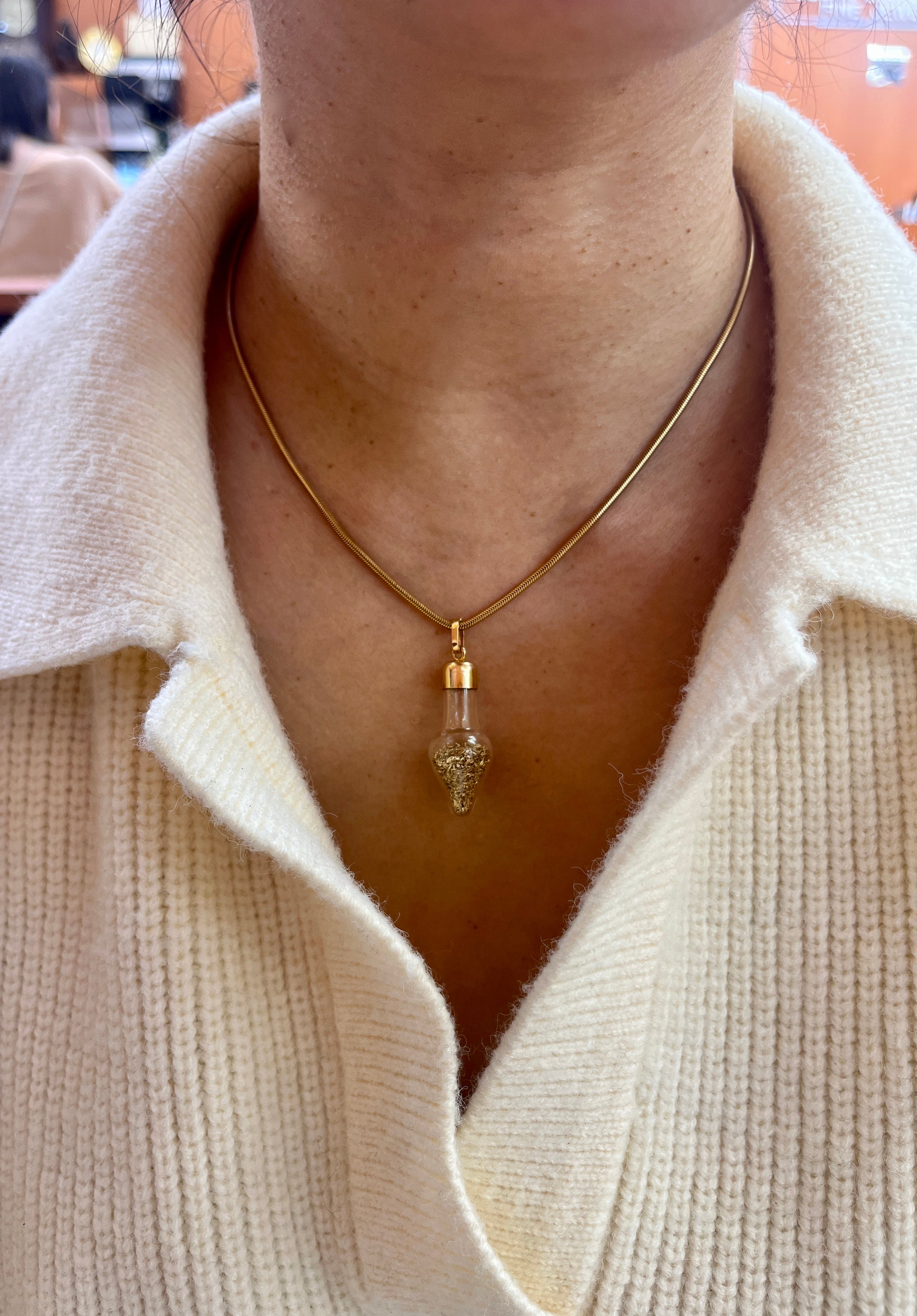 Vintage 14K Yellow Gold Gold Flake Bottle Charm Pendant