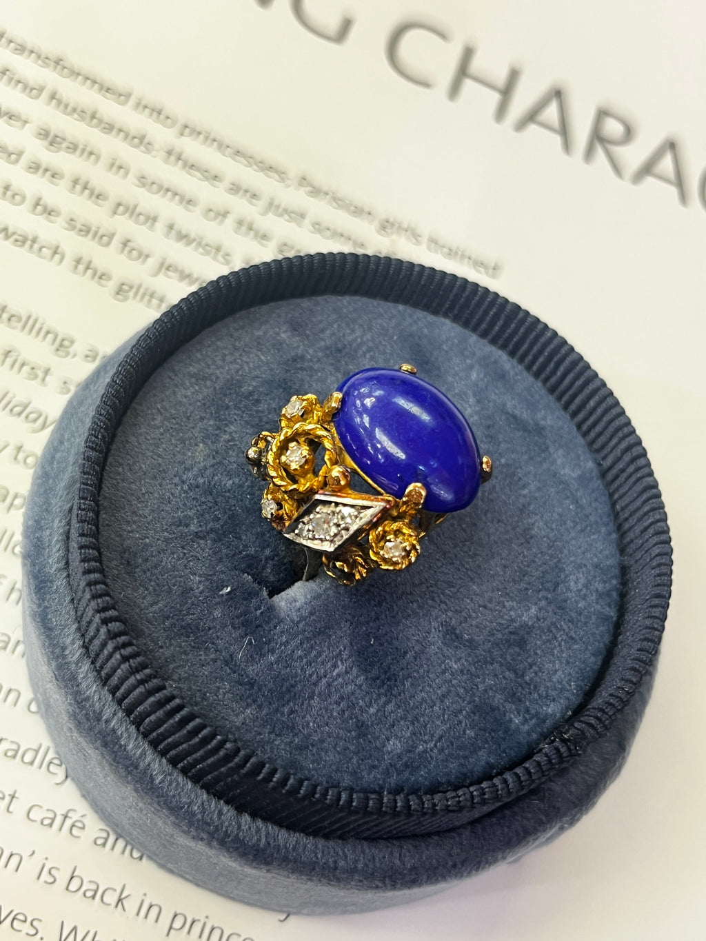 Vintage 14K Yellow Gold Lapis Lazuli & Diamond Artistic Ring