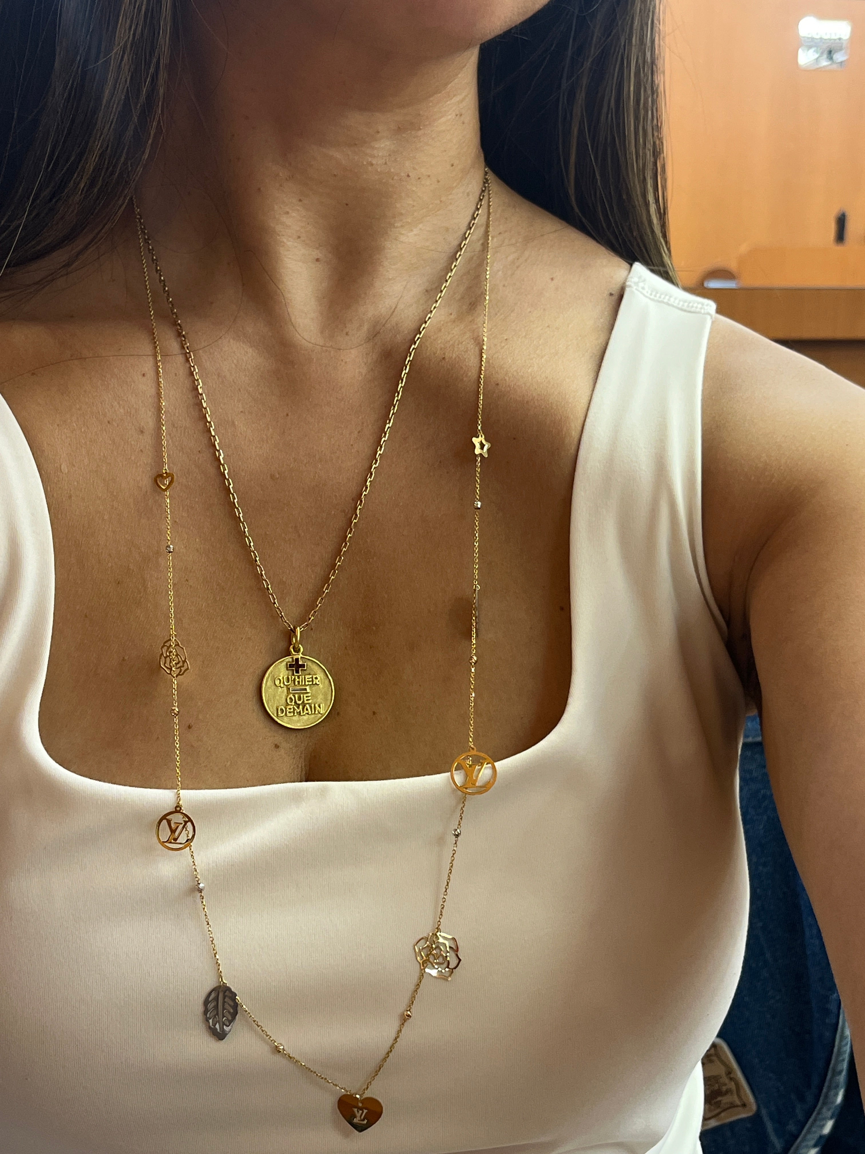 Estate 18K Yellow Gold  9 charms 33.5” Chain Long Necklace