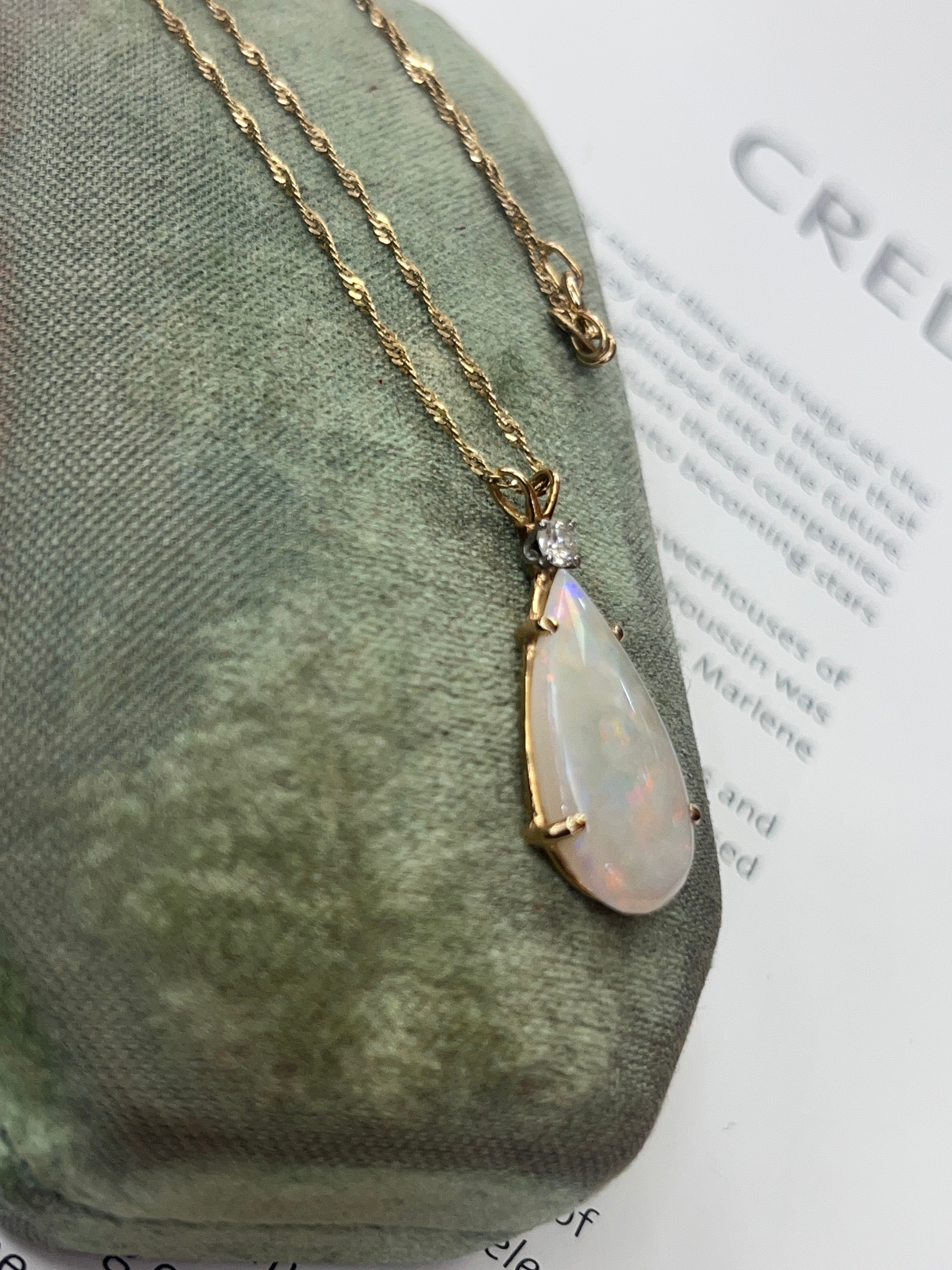 Vintage 14K Yellow Gold Teardrop Ethiopian Opal & Diamond Pendant Necklace