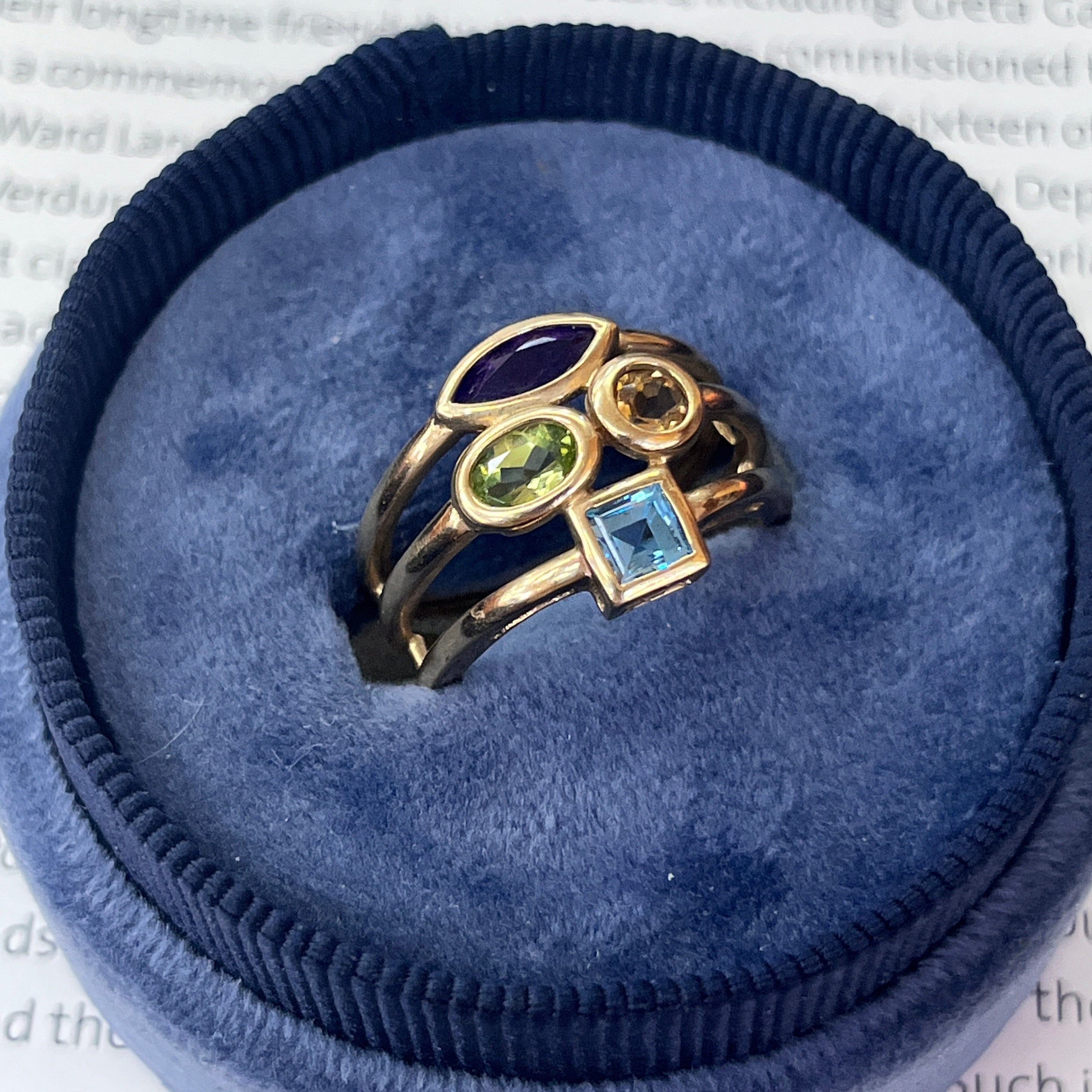 Vintage 10K Yellow Gold Multi Color Gem Stones Ring