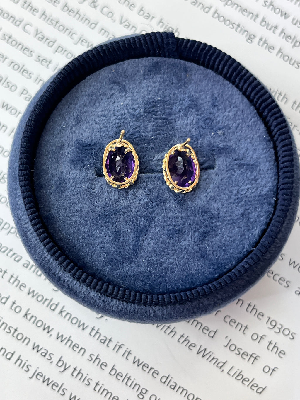 Vintage 14K Yellow Gold Amethyst Studs.