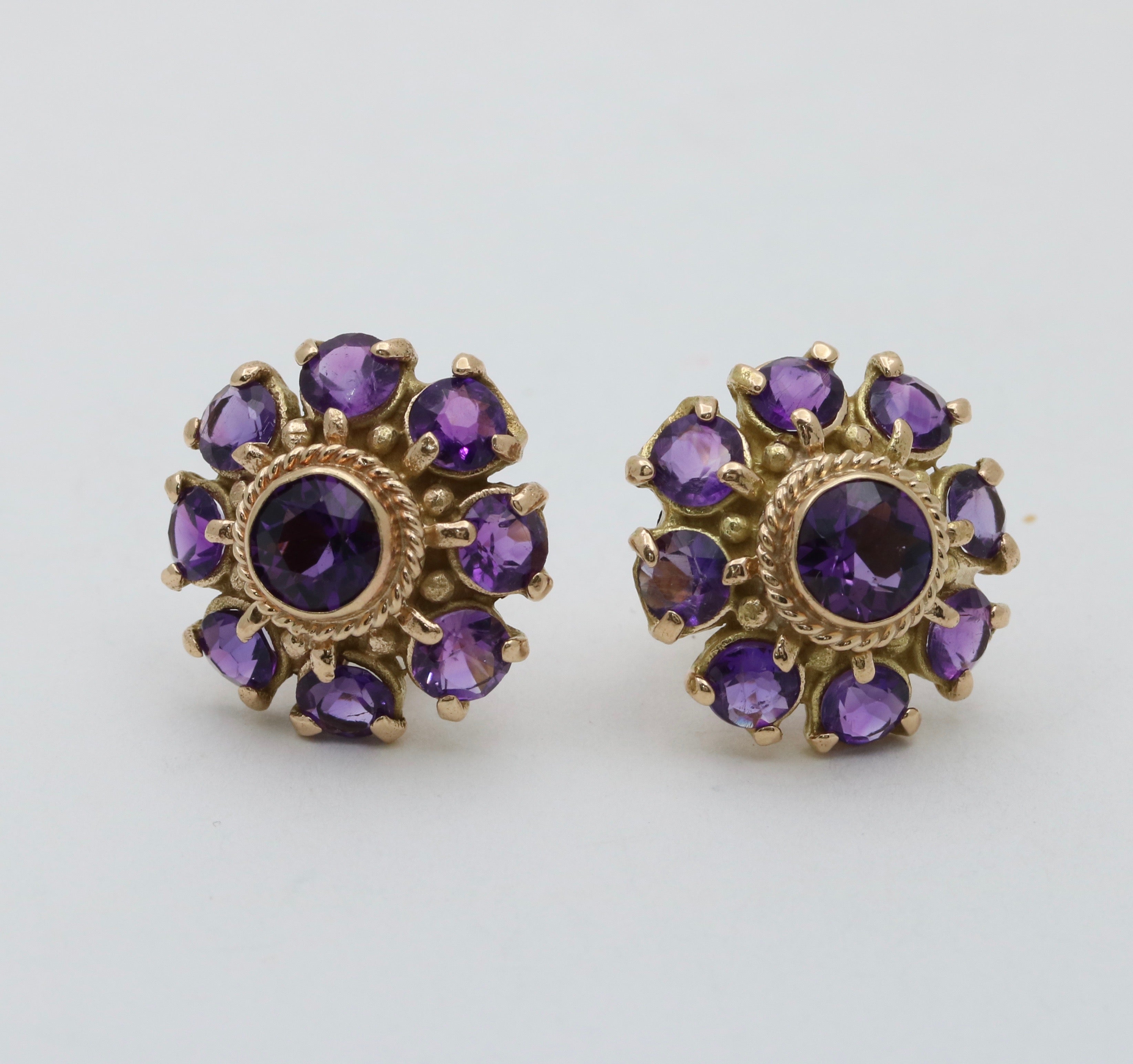 Vintage 14K Yellow Gold Siberian Amethyst Flower Studs
