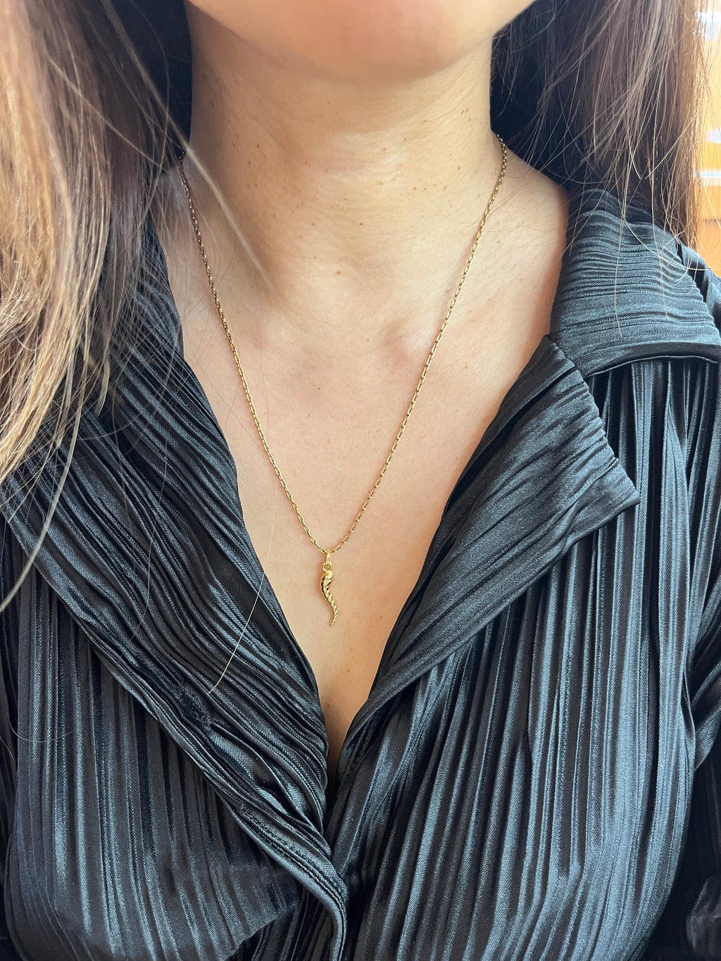 Vintage 18K Yellow Gold Twist Italian Horn Charm