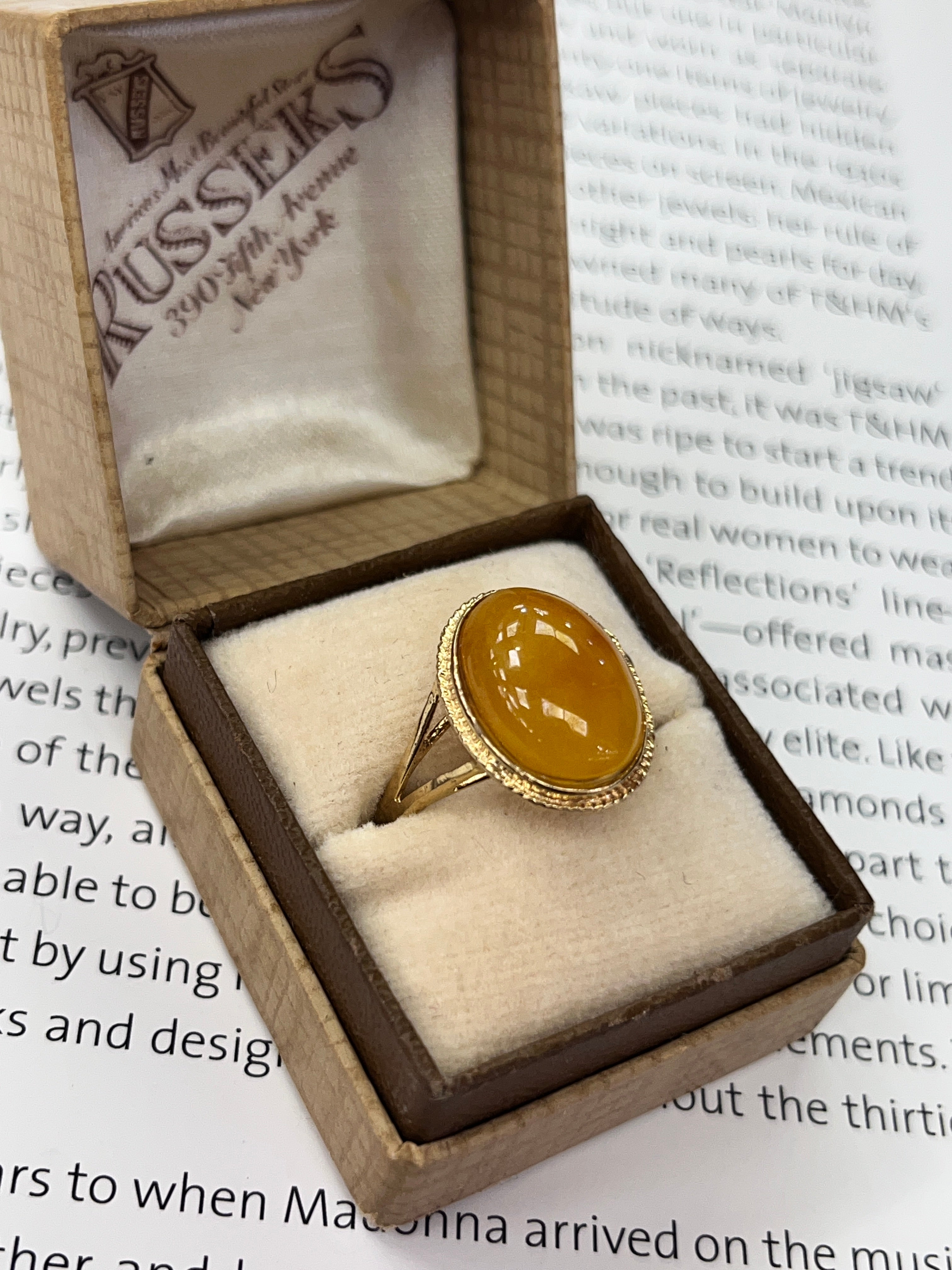 Vintage 10K Yellow Gold Butterscotch Amber Solitaire Ring
