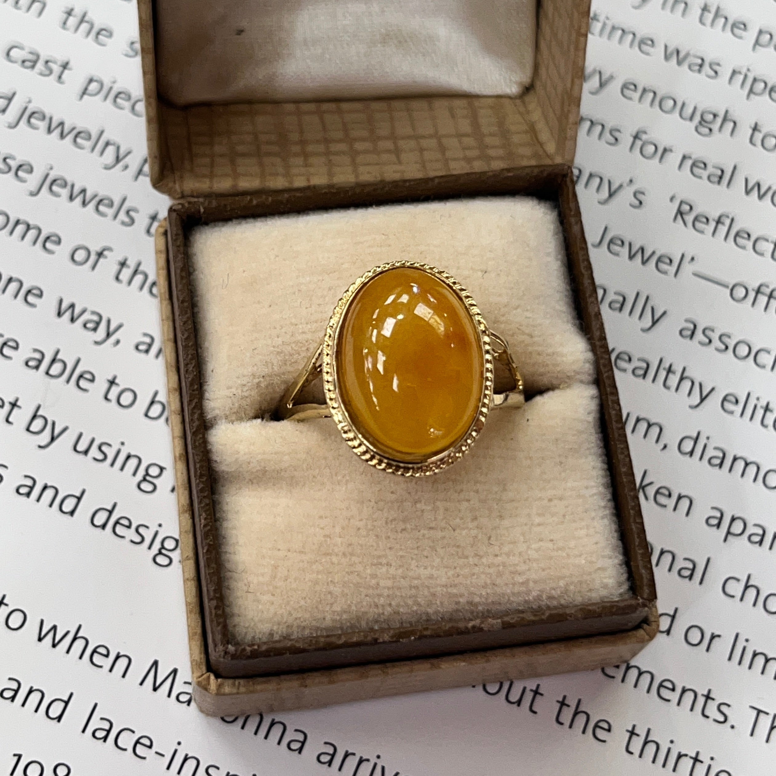 Vintage 10K Yellow Gold Butterscotch Amber Solitaire Ring