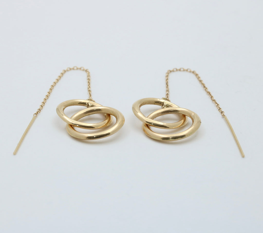 Minimalized 14K Yellow Gold Infinity Threader Earrings