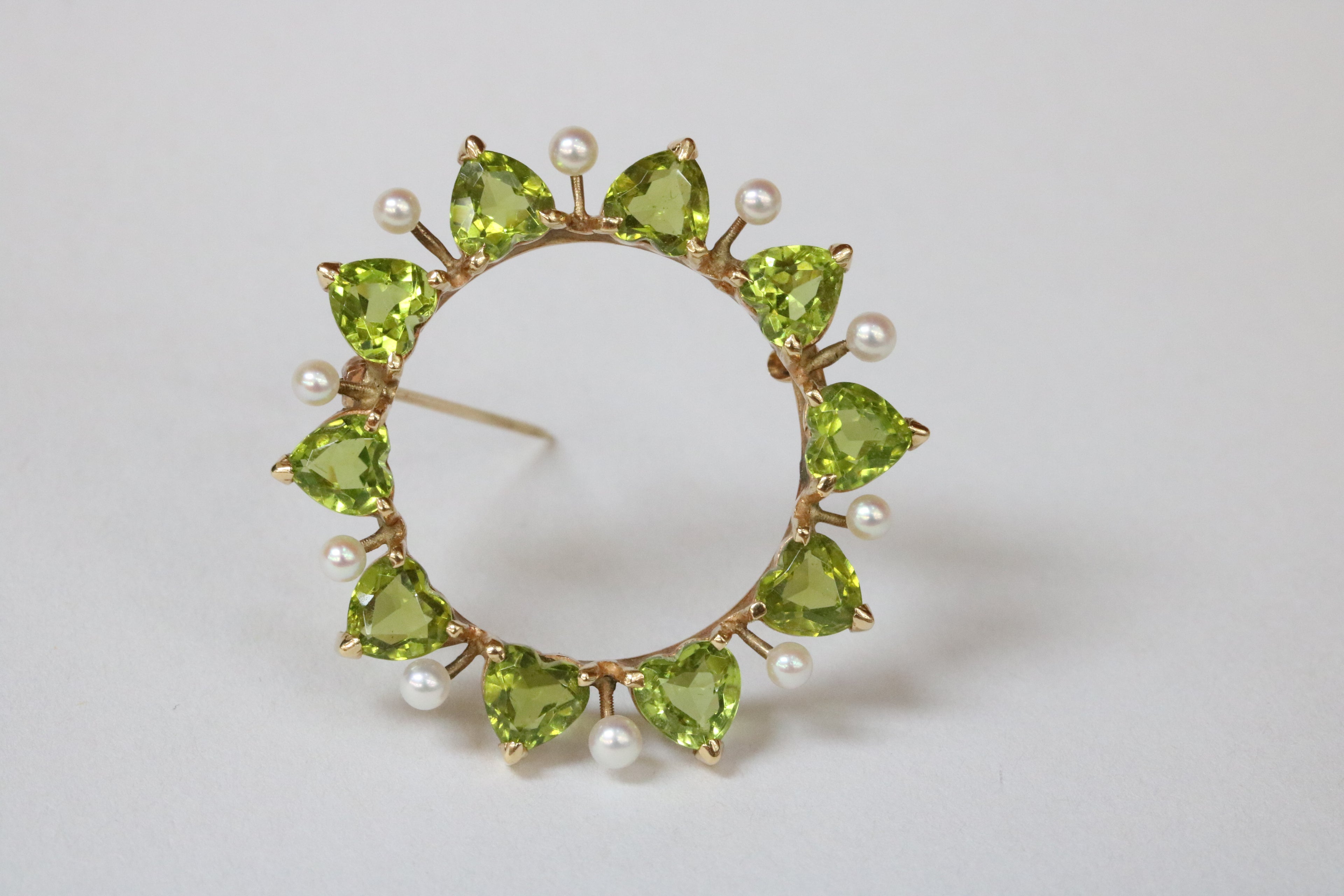 Vintage Heart Cut Peridot Pearls 14K Yellow Gold Brooch Pin