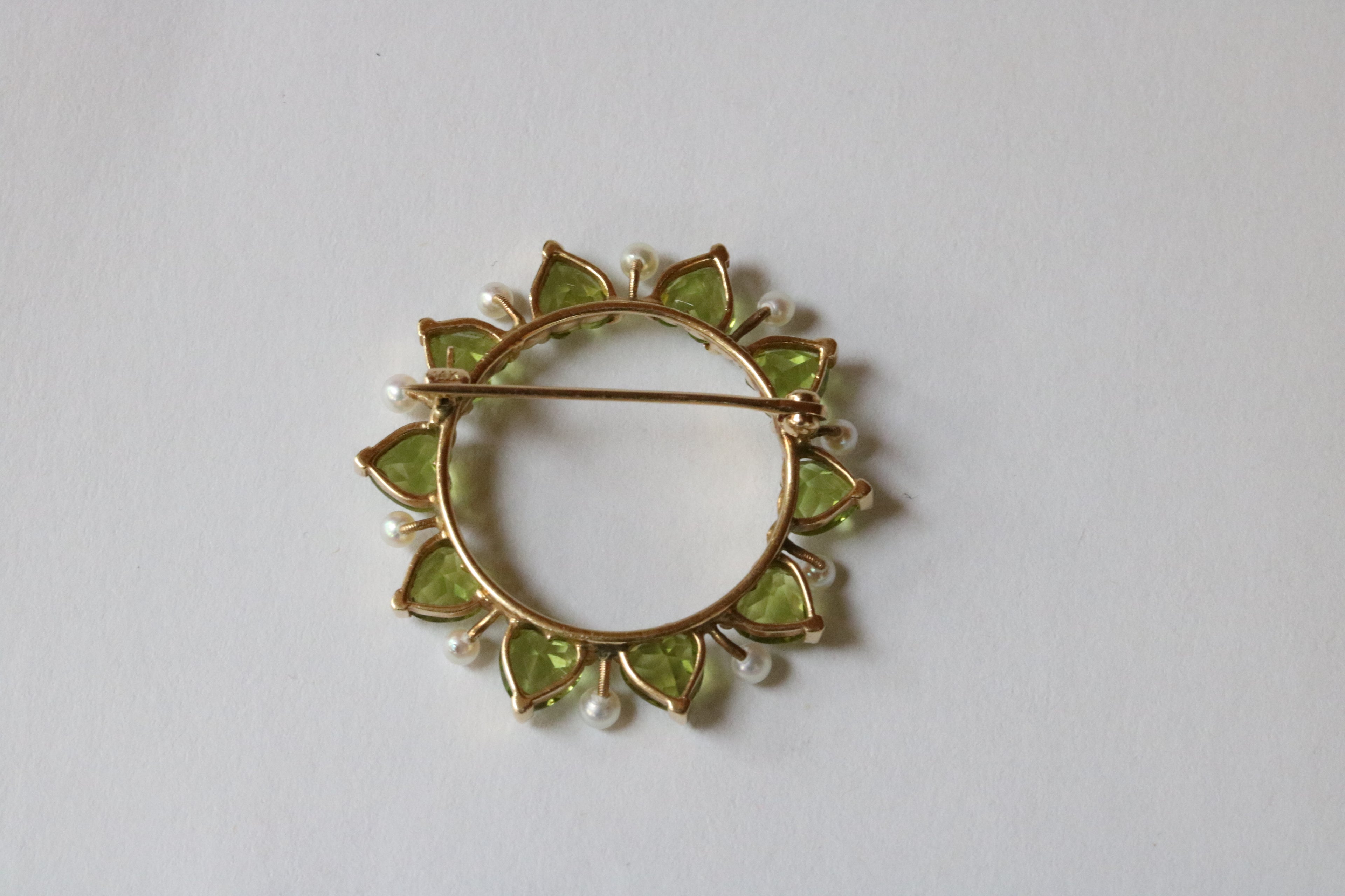 Vintage Heart Cut Peridot Pearls 14K Yellow Gold Brooch Pin