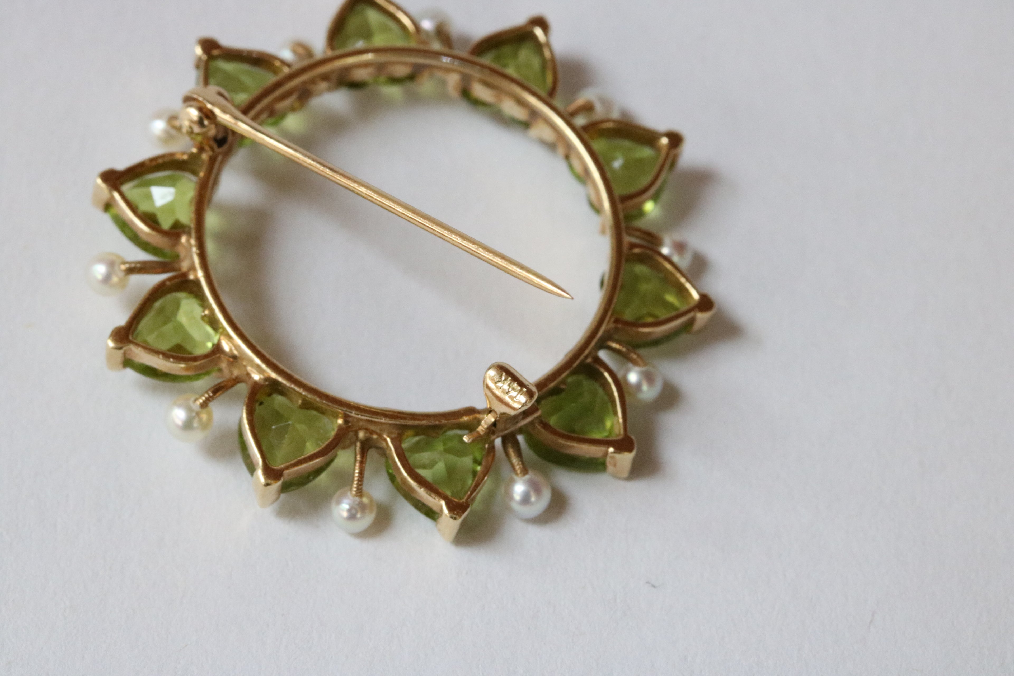 Vintage Heart Cut Peridot Pearls 14K Yellow Gold Brooch Pin