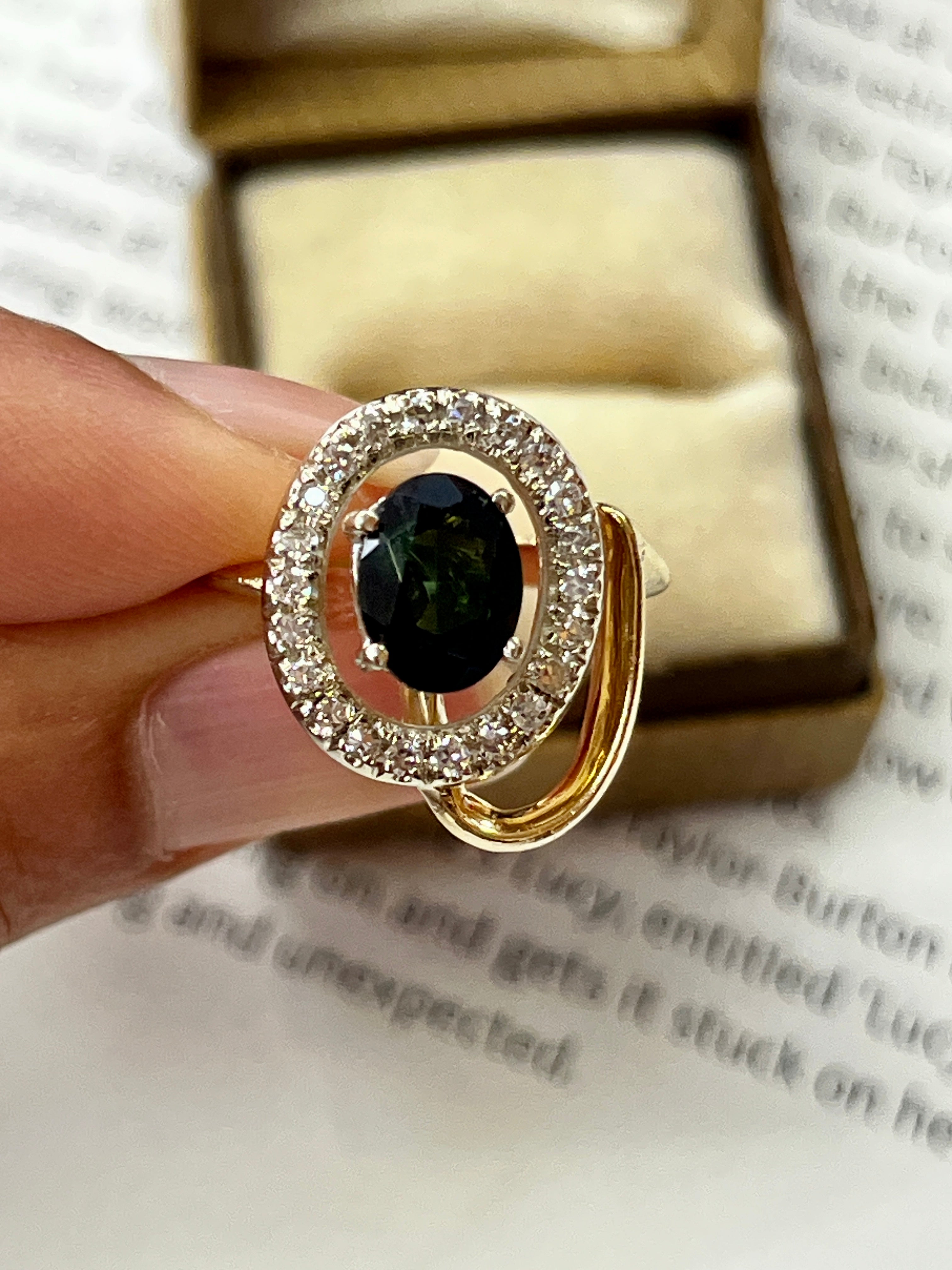 Vintage 14K Yellow Gold Green Tourmaline Diamonds Ring