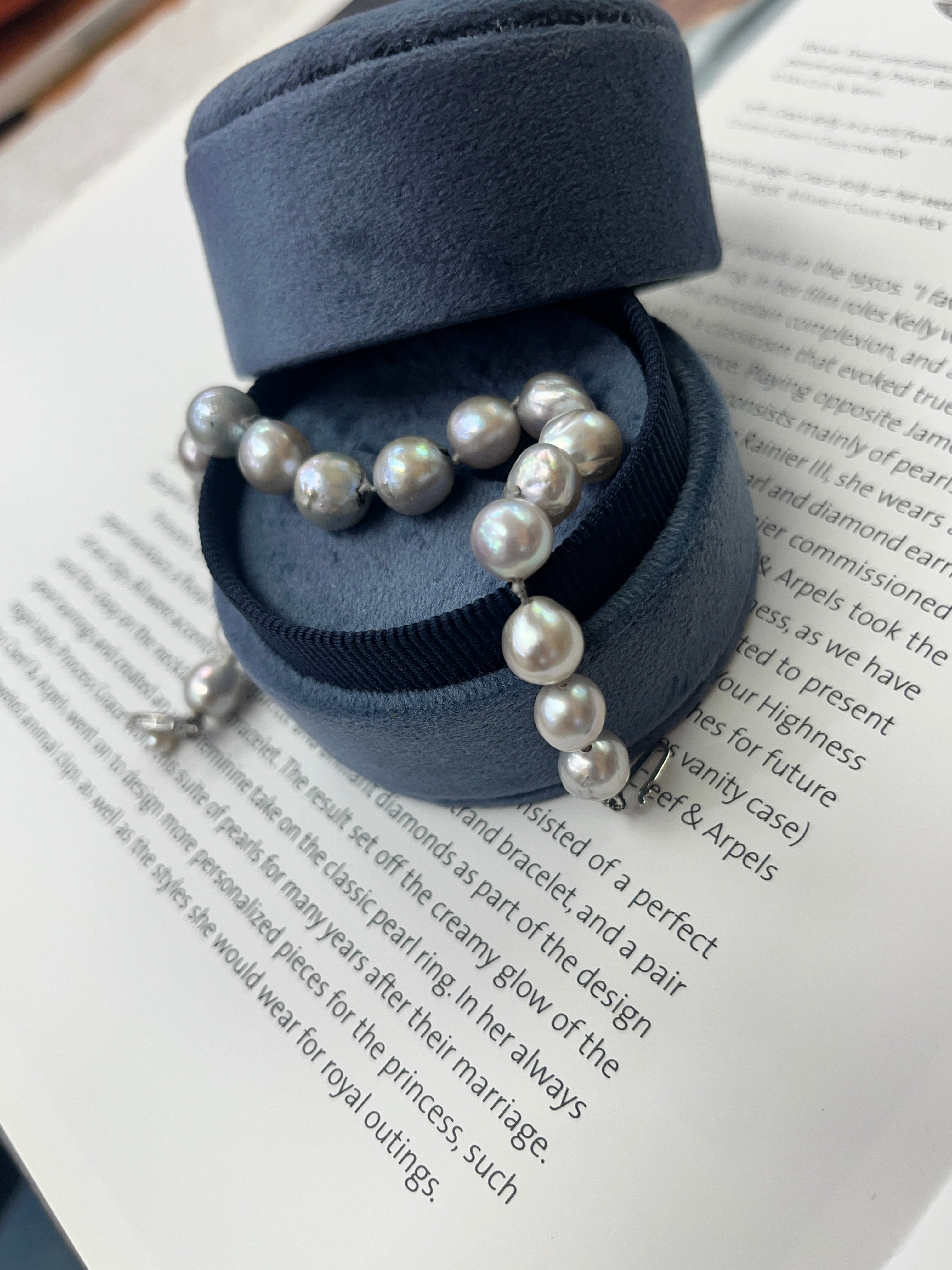 Vintage 14K Yellow Gold  Baroque Pearl Bracelet