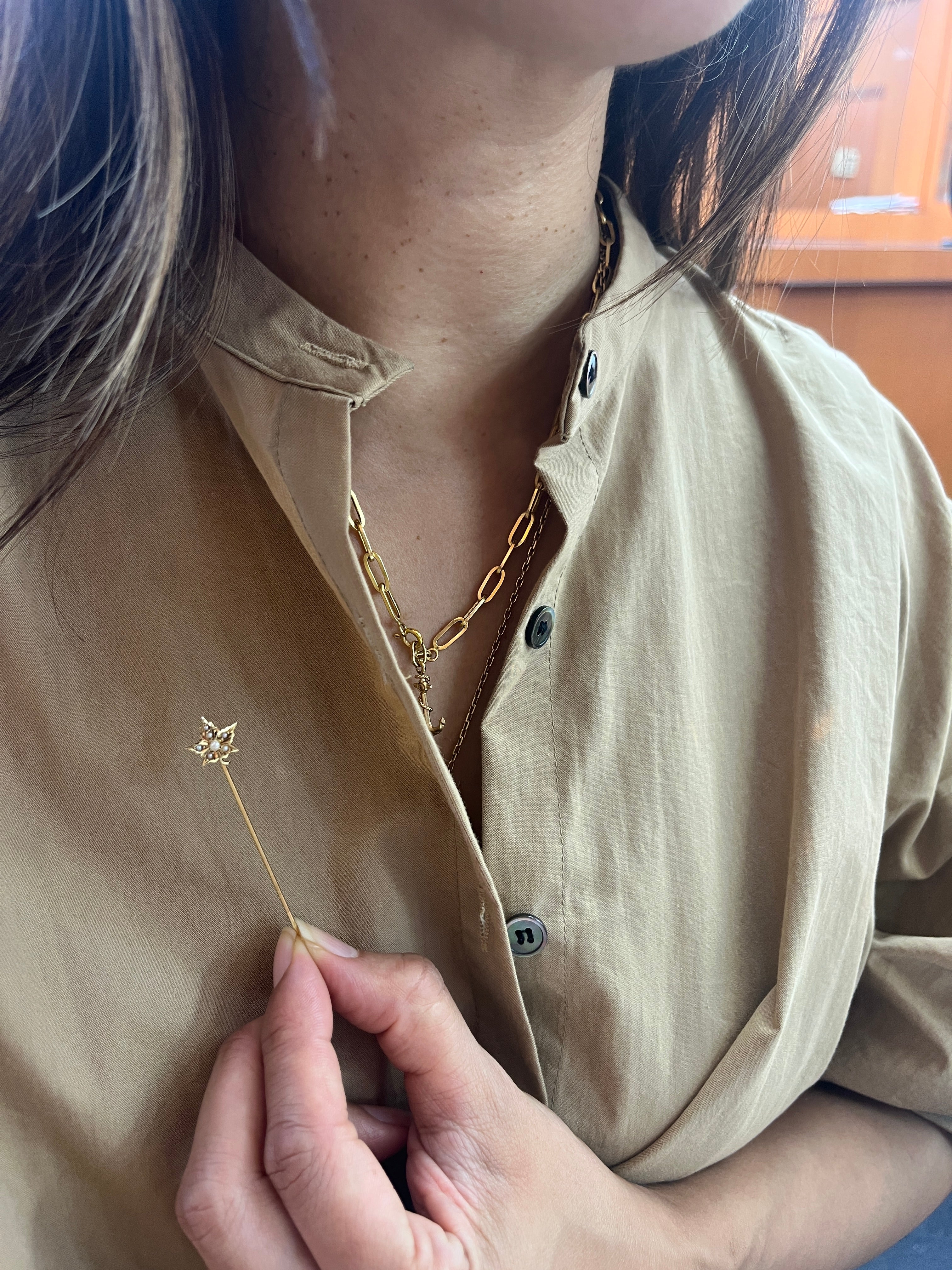 Vintage 14K Yellow Gold Pearl Leaf Stick Pin.