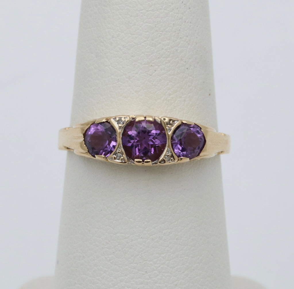 Victorian 14K Yellow Gold Three Stones Amethyst & Diamond Ring