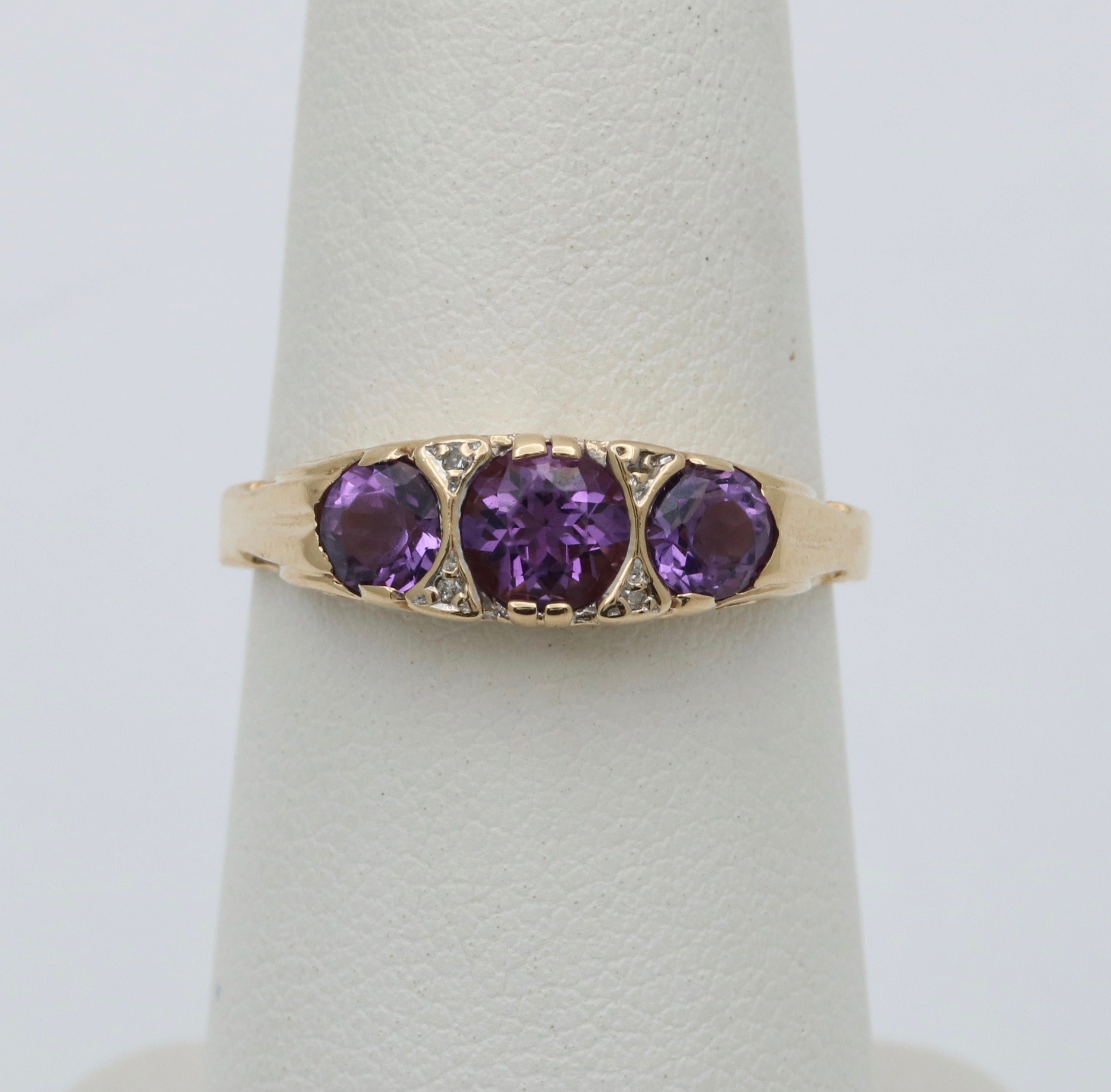 Victorian 14K Yellow Gold Three Stones Amethyst & Diamond Ring