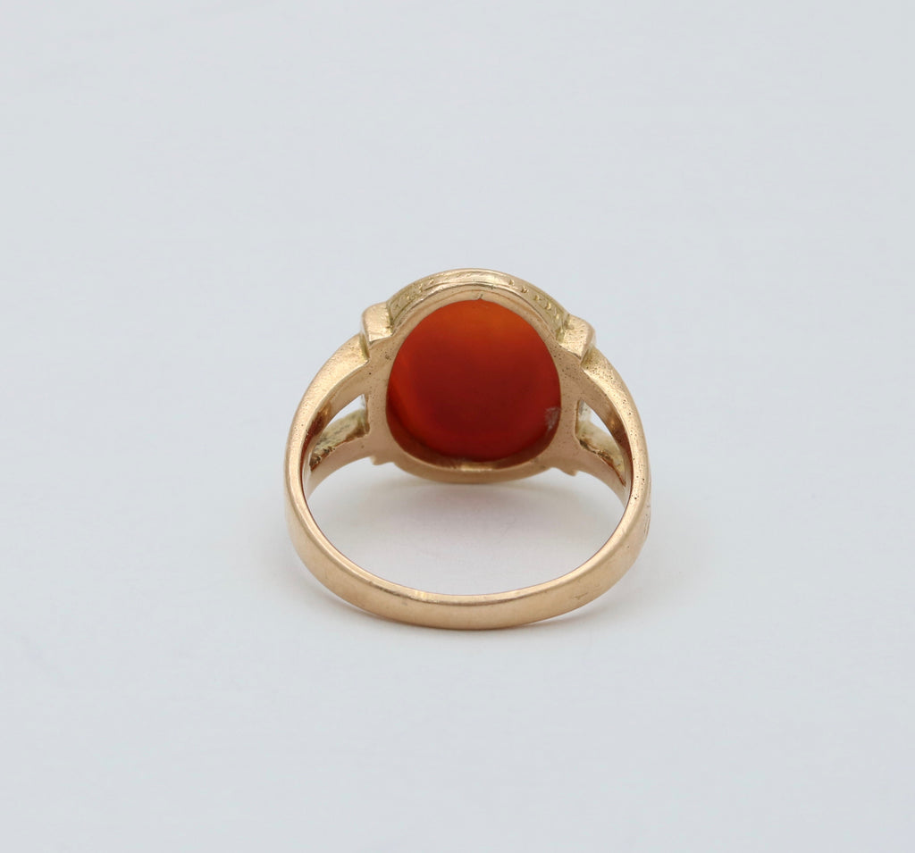 Vintage England 15K Yellow Gold Sardonyx Intaglio Ring