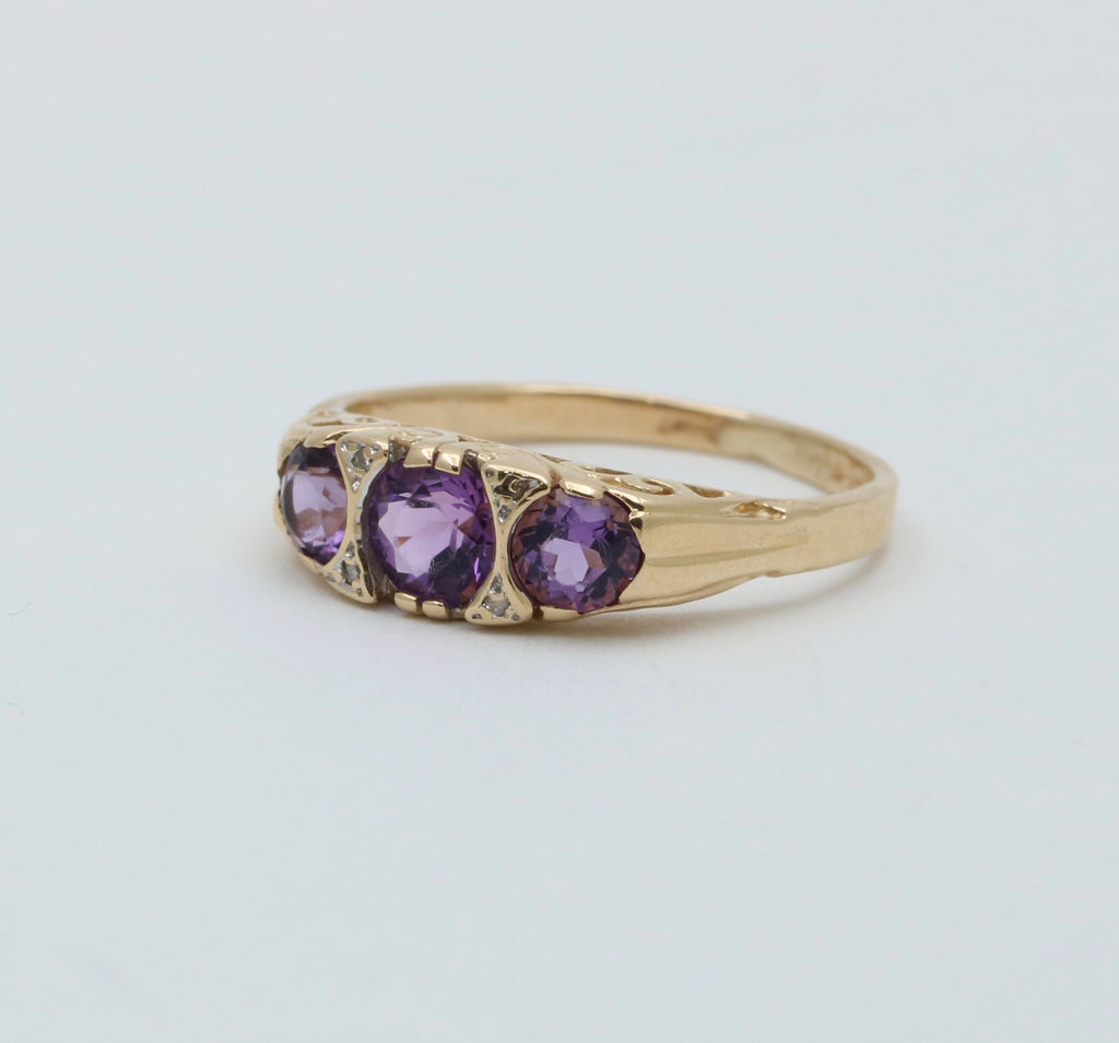 Victorian 14K Yellow Gold Three Stones Amethyst & Diamond Ring