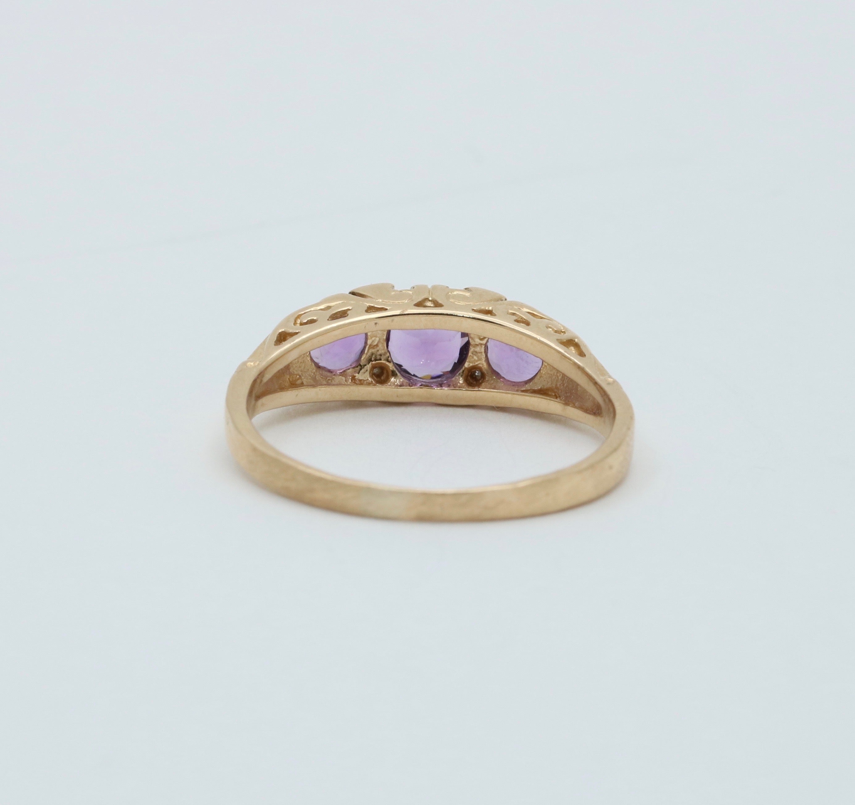 Victorian 14K Yellow Gold Three Stones Amethyst & Diamond Ring