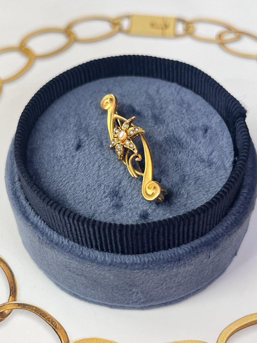 Art Nouveau 14K Yellow Gold Floral Pearl Brooch
