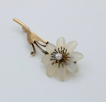 Load image into Gallery viewer, Vintage 14K Yellow Gold Carved Flower DIamond Brooch
