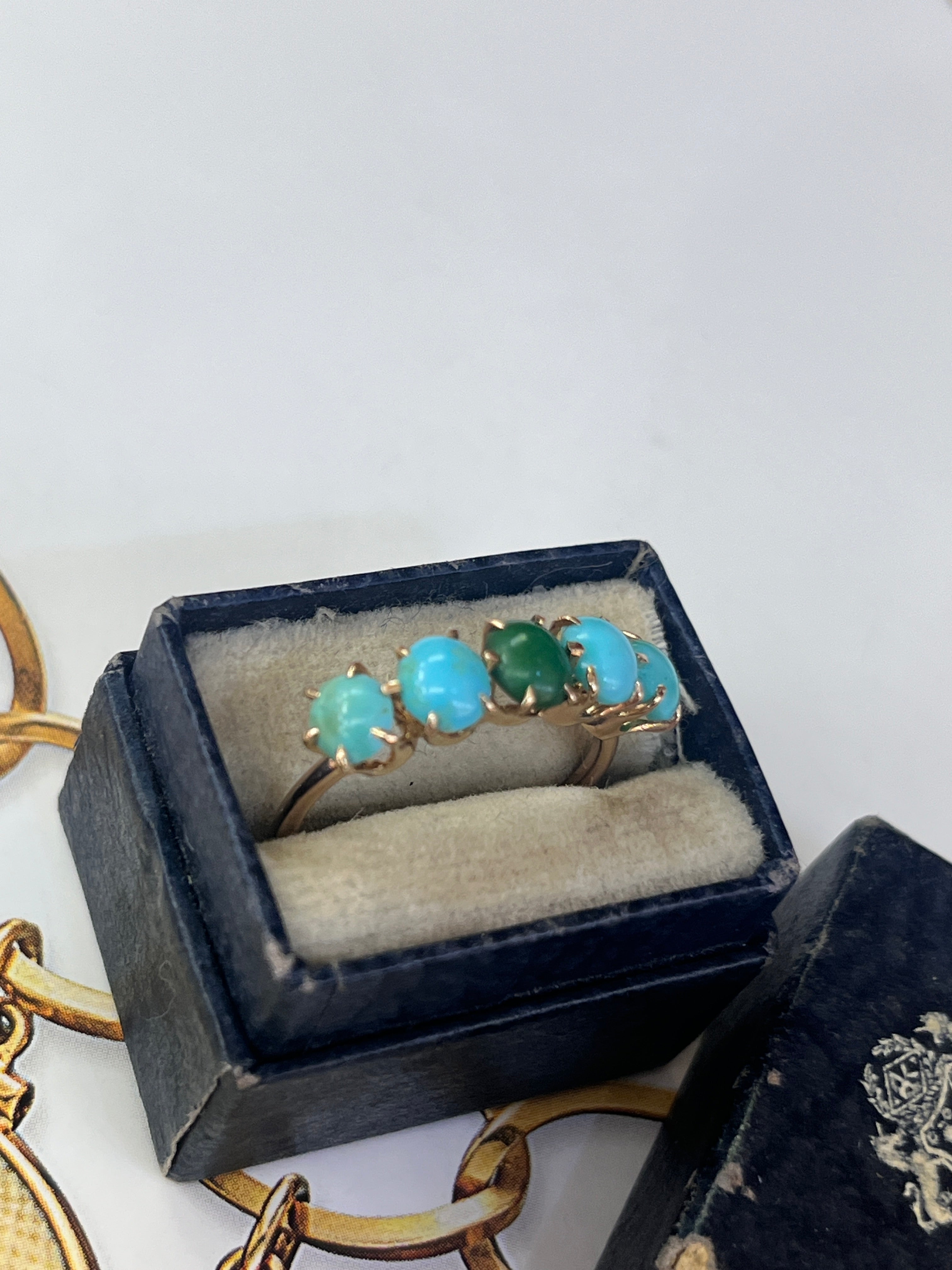 Vintage 14K Yellow Gold  Turquoise 5 stones ring