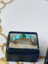 Load image into Gallery viewer, Vintage 14K Yellow Gold  Turquoise 5 stones ring
