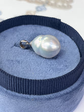 Load image into Gallery viewer, Vintage 14K White Gold Baroque Pearl Pendant.
