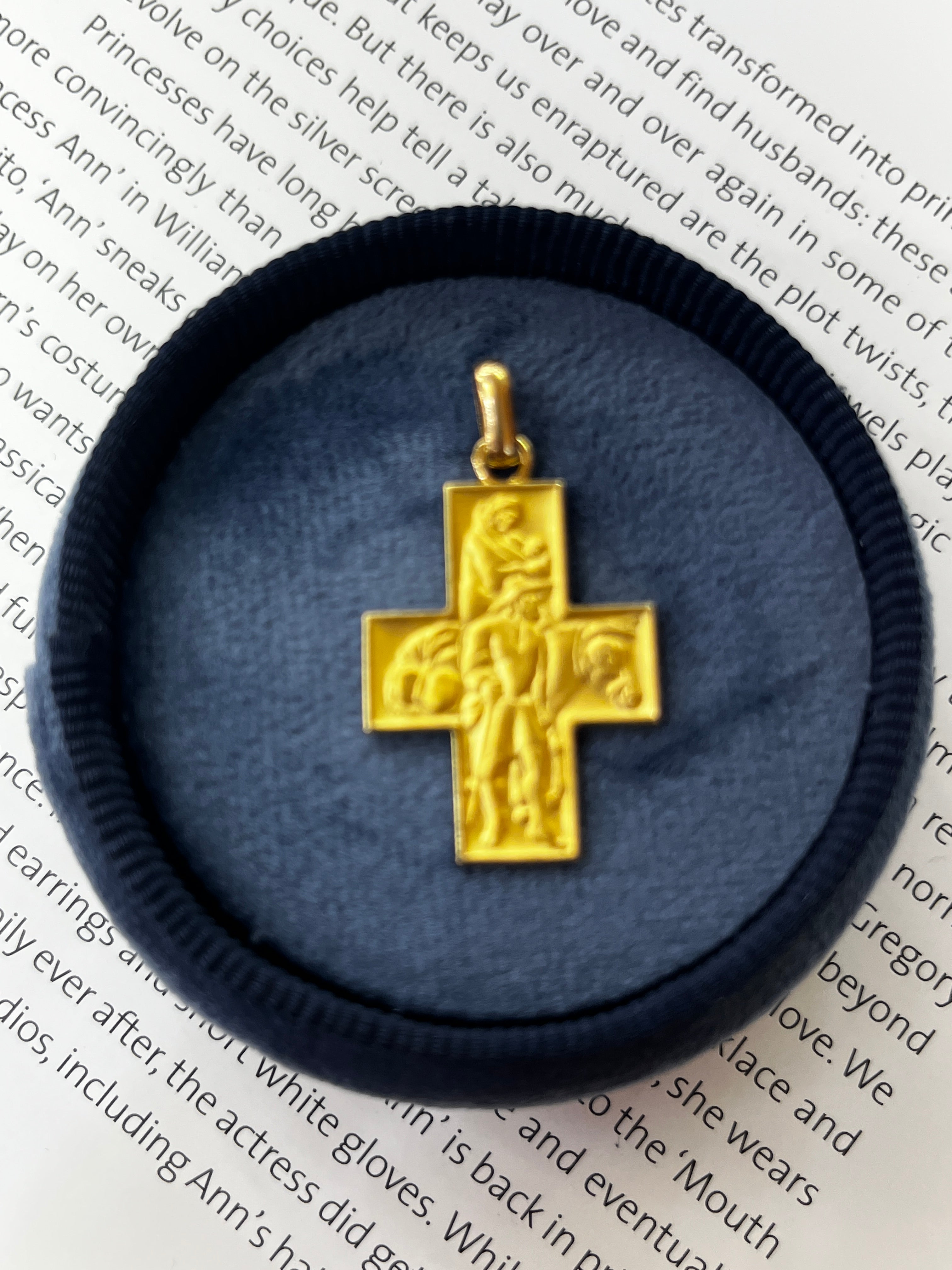 Vintage 18K Yellow Gold Mary & Jesus Cross Charm Pendant