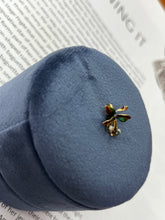 Load image into Gallery viewer, Vintage 14K Yellow Gold Floral Motif Emerald, Pearl &amp; Enamel Charm
